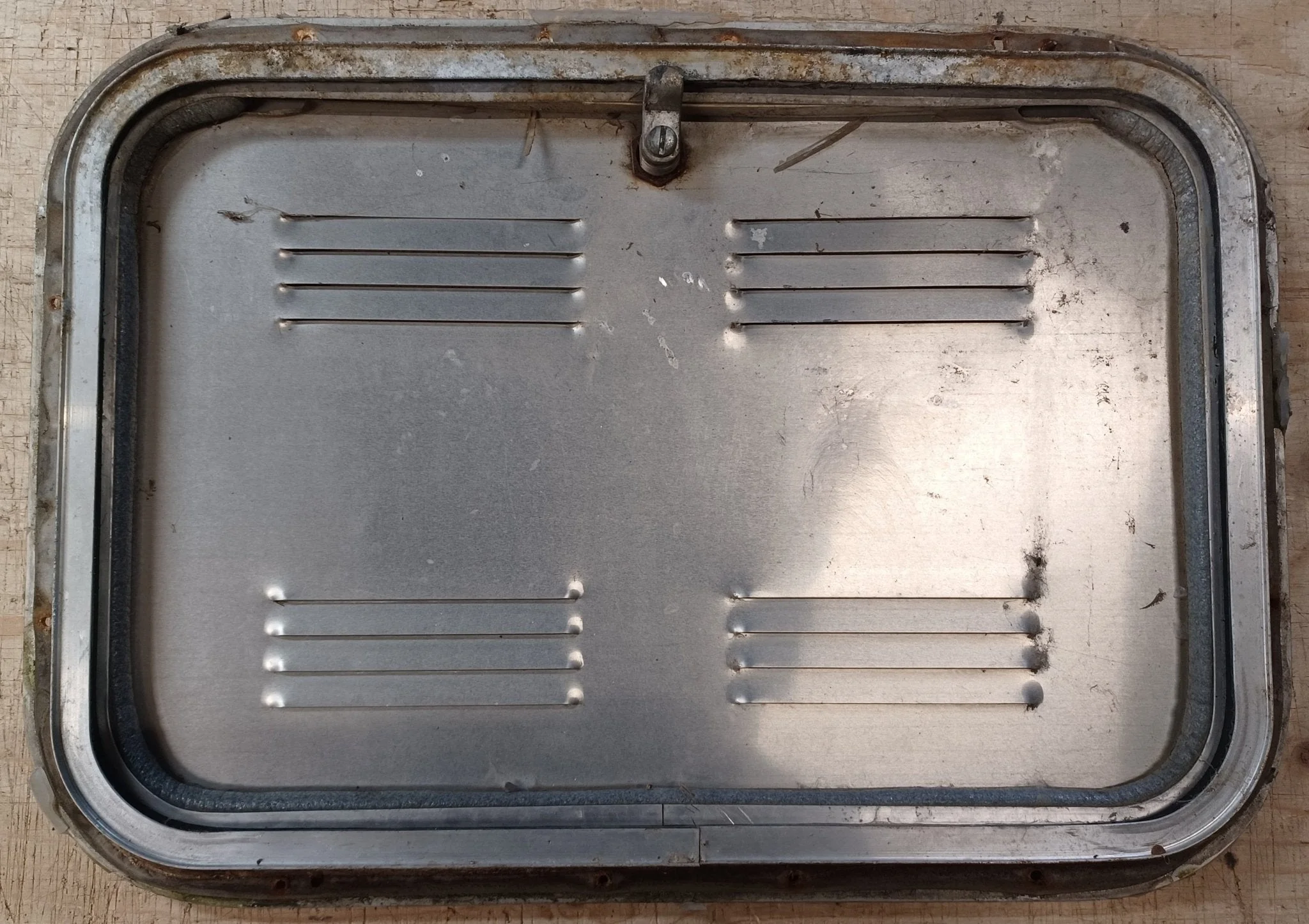 Used Radius Cornered Cargo/ Battery Box Door 18 3/4" x 12 7/8" x 7/8" D - Image 2
