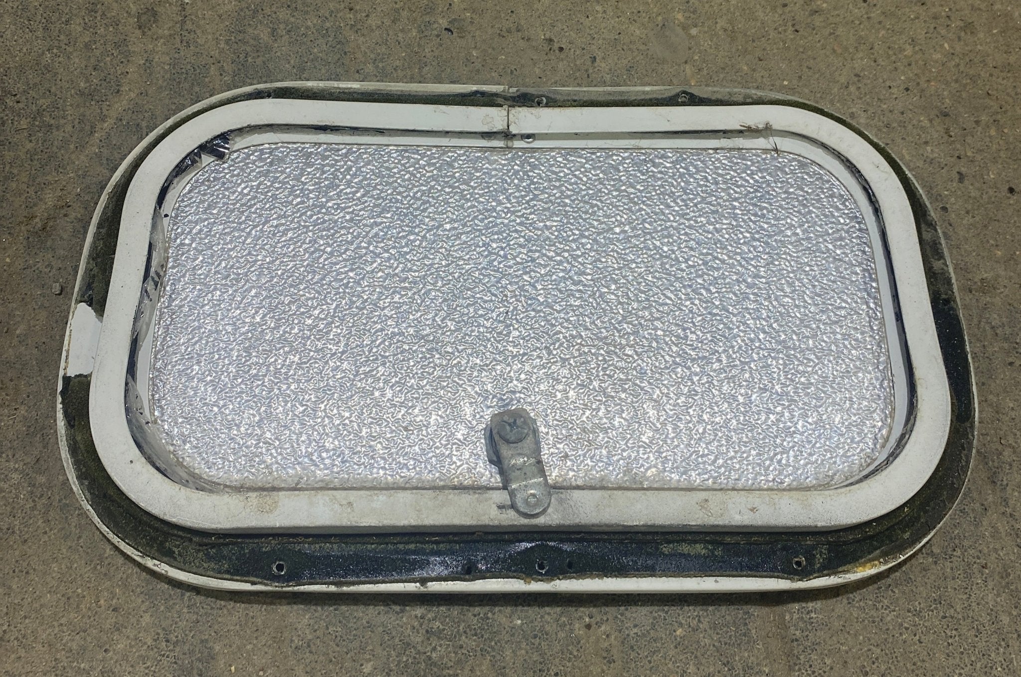 Used Radius Cornered Cargo Door 13 3/4" W x 7 3/4" H x 3/4" D - Image 5