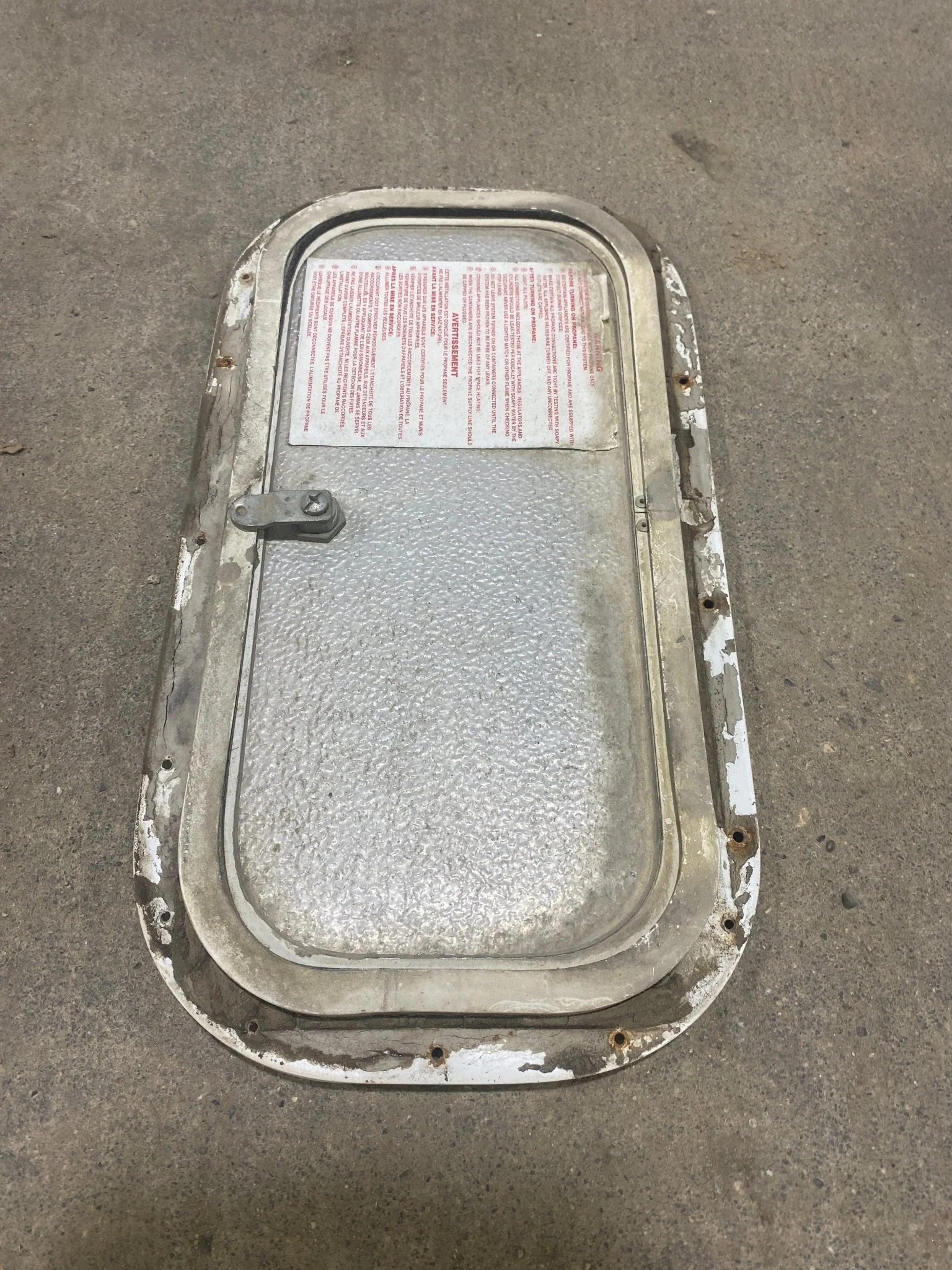 Used Radius Cornered Cargo Door 15 1/2" W x 7 1/2" H x 1/2" D - Image 5