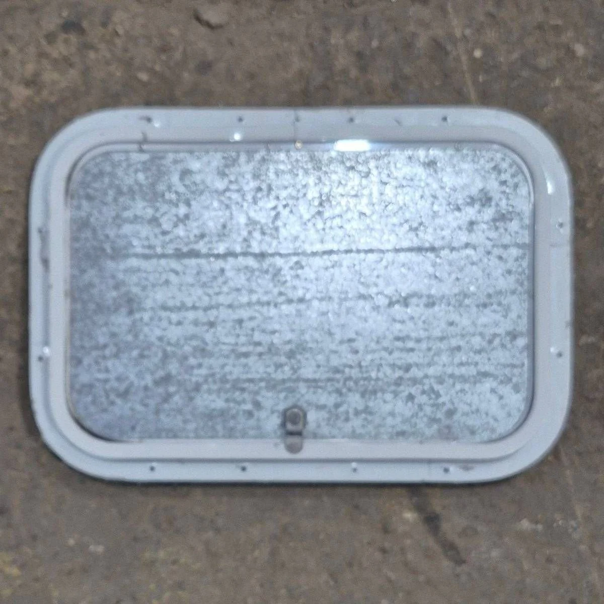 Used Radius Cornered Cargo Door - 17.75 X 11.875 X 0.625 - Image 2