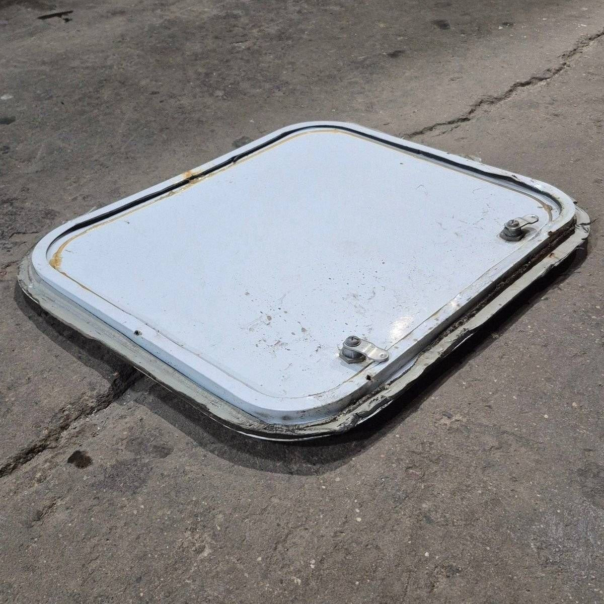 Used Radius Cornered Cargo Door - 19 1/2" X 16 3/4" X 1/2" - Image 4