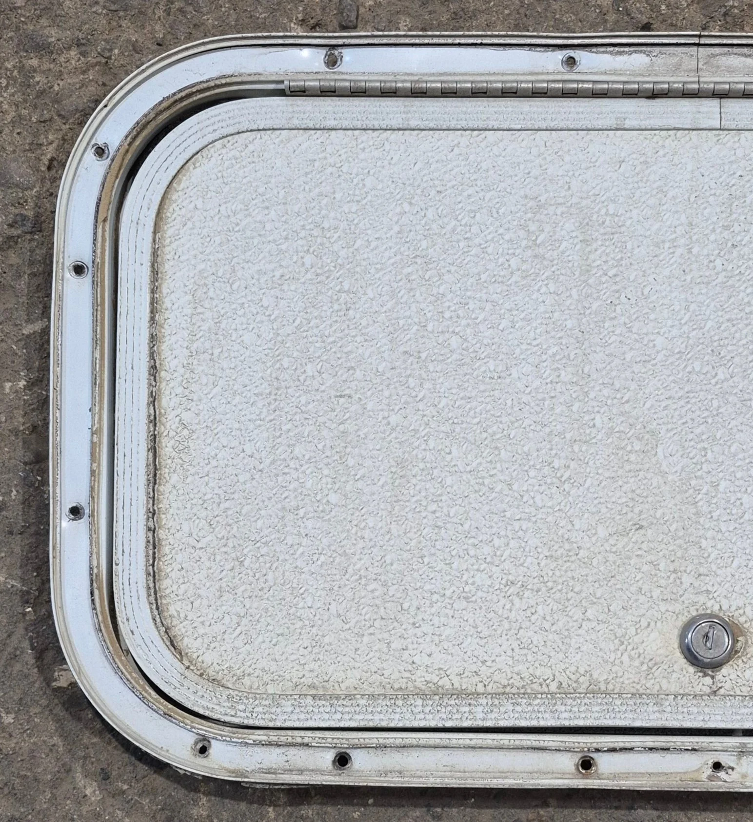 Used Radius Cornered Cargo Door 19 3/4" x 10 3/4" x 1/2" - Image 2