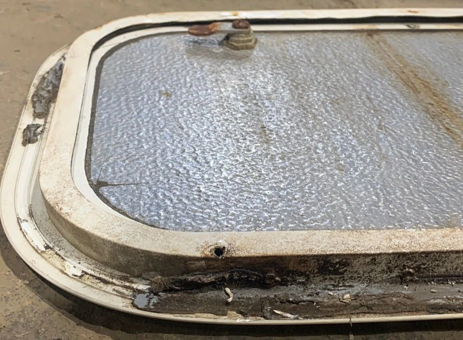 Used Radius Cornered Cargo Door 19 3/4" x 10 7/8" x 1/2"D - Image 4