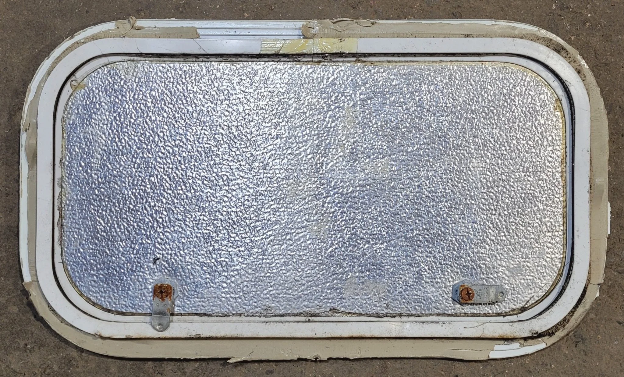 Used Radius Cornered Cargo Door 19 3/4" x 10 7/8" x 1/2" D - Image 2