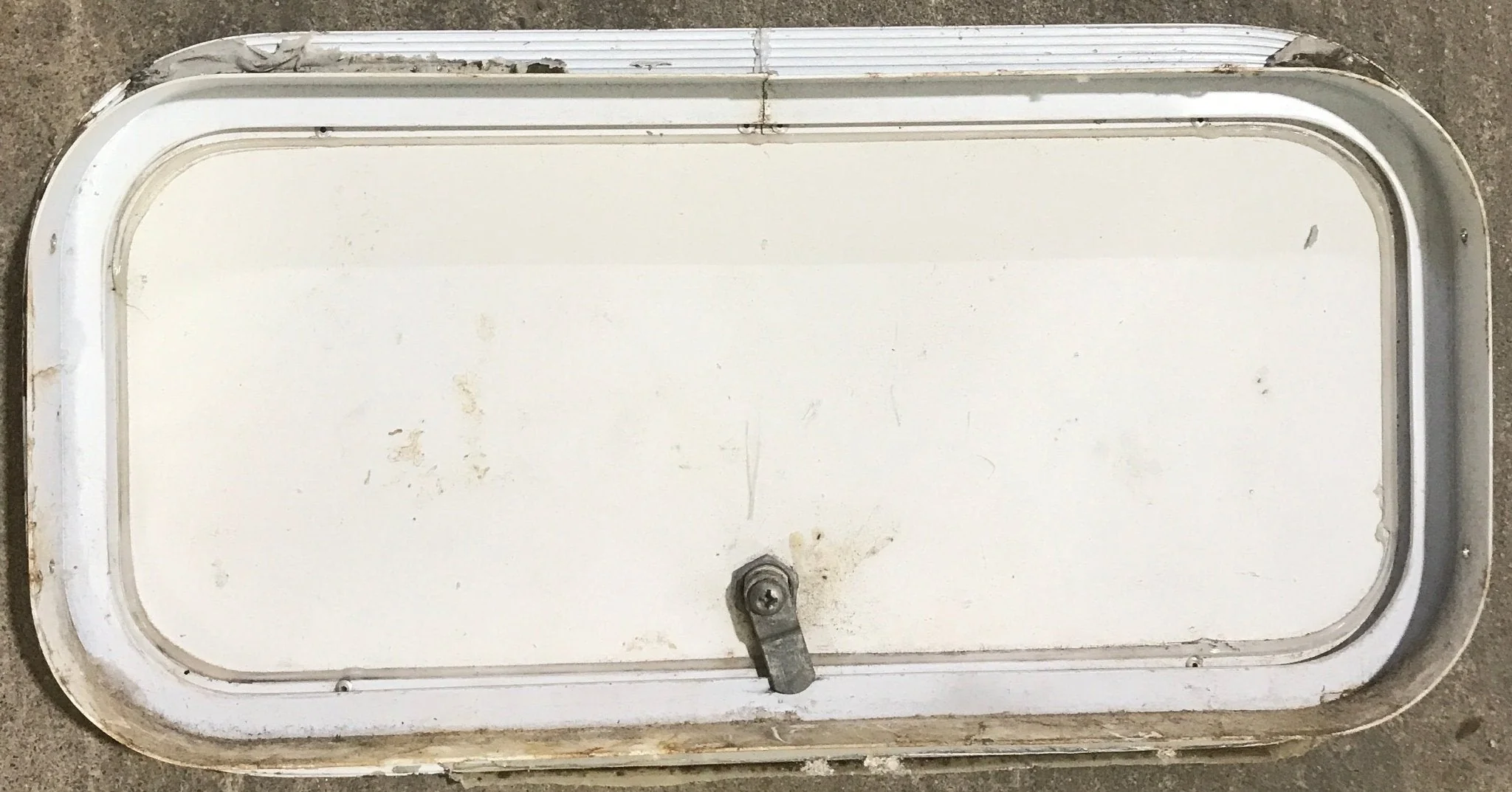 Used Radius Cornered Cargo Door 19 3/4" x 9 1/8" x 1 3/4" D - Image 4