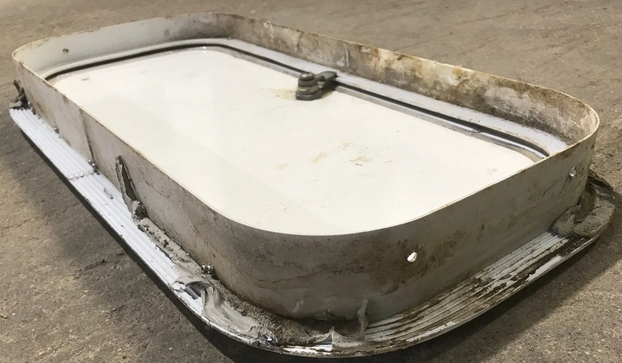 Used Radius Cornered Cargo Door 19 3/4" x 9 1/8" x 1 3/4" D - Image 5