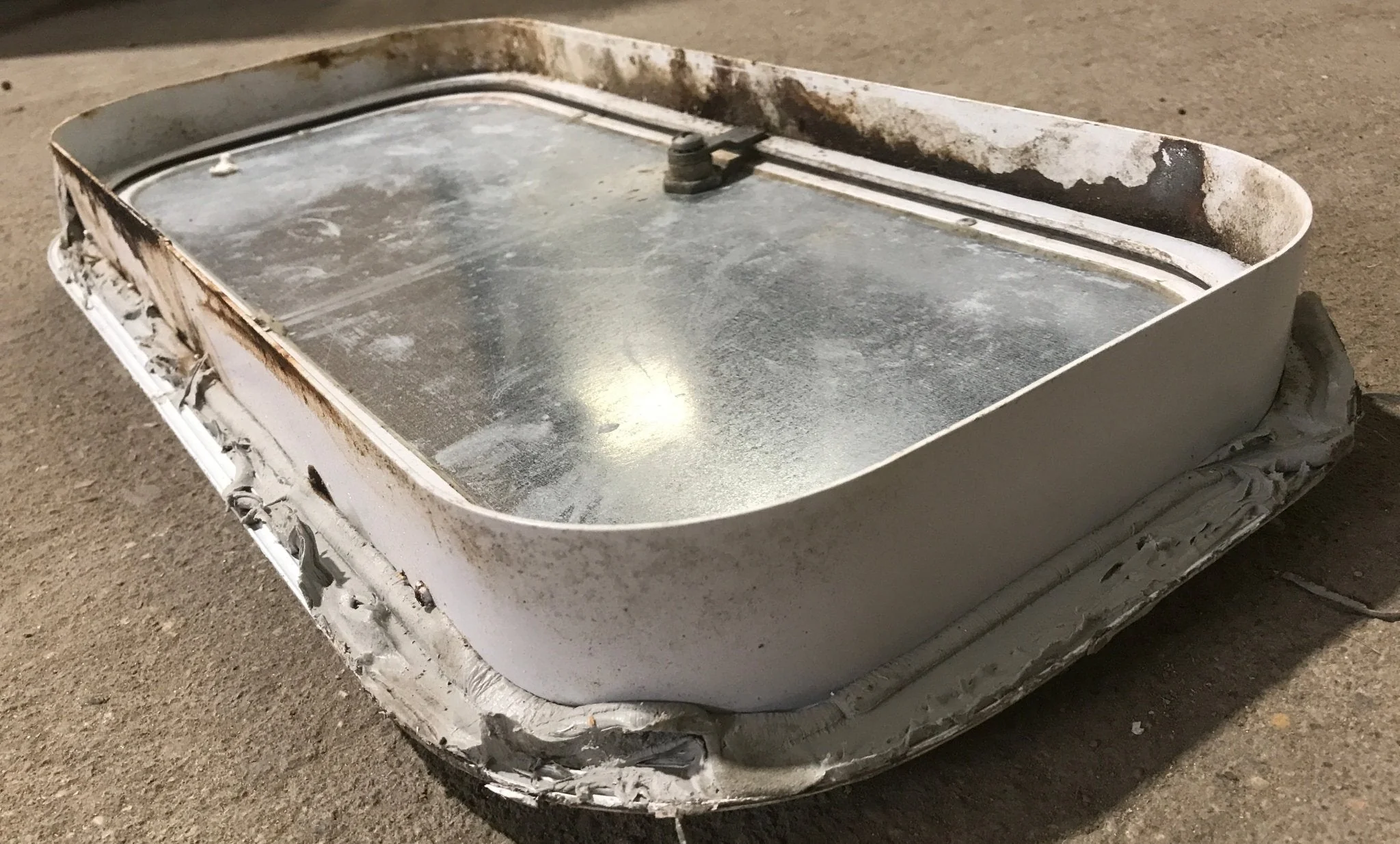 Used Radius Cornered Cargo Door 19 3/4" x 9 1/8" x 1 3/4" D - Image 7