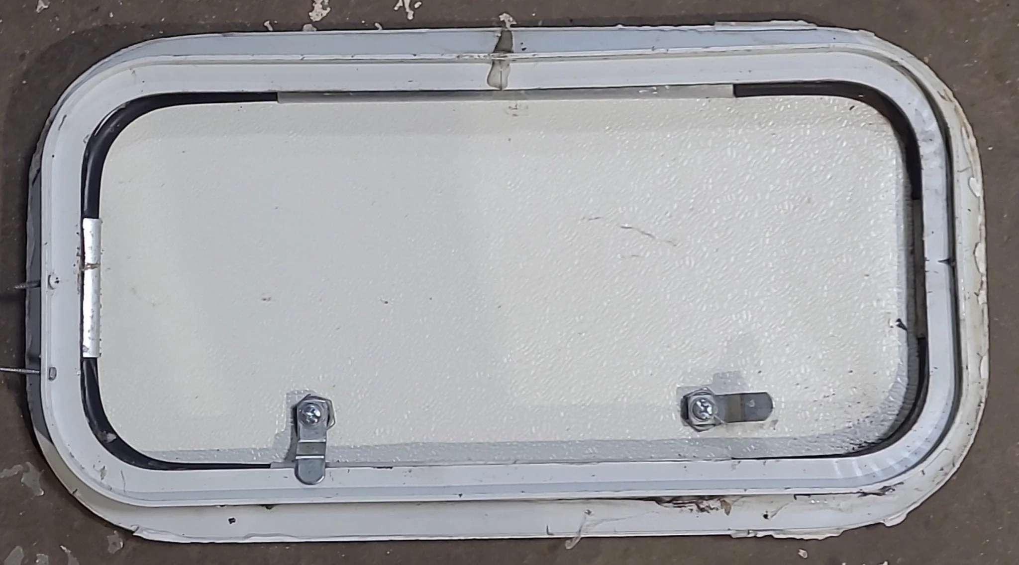 Used Radius Cornered Cargo Door 19 3/4" x 9 3/4" x 1 7/8" D - Image 2