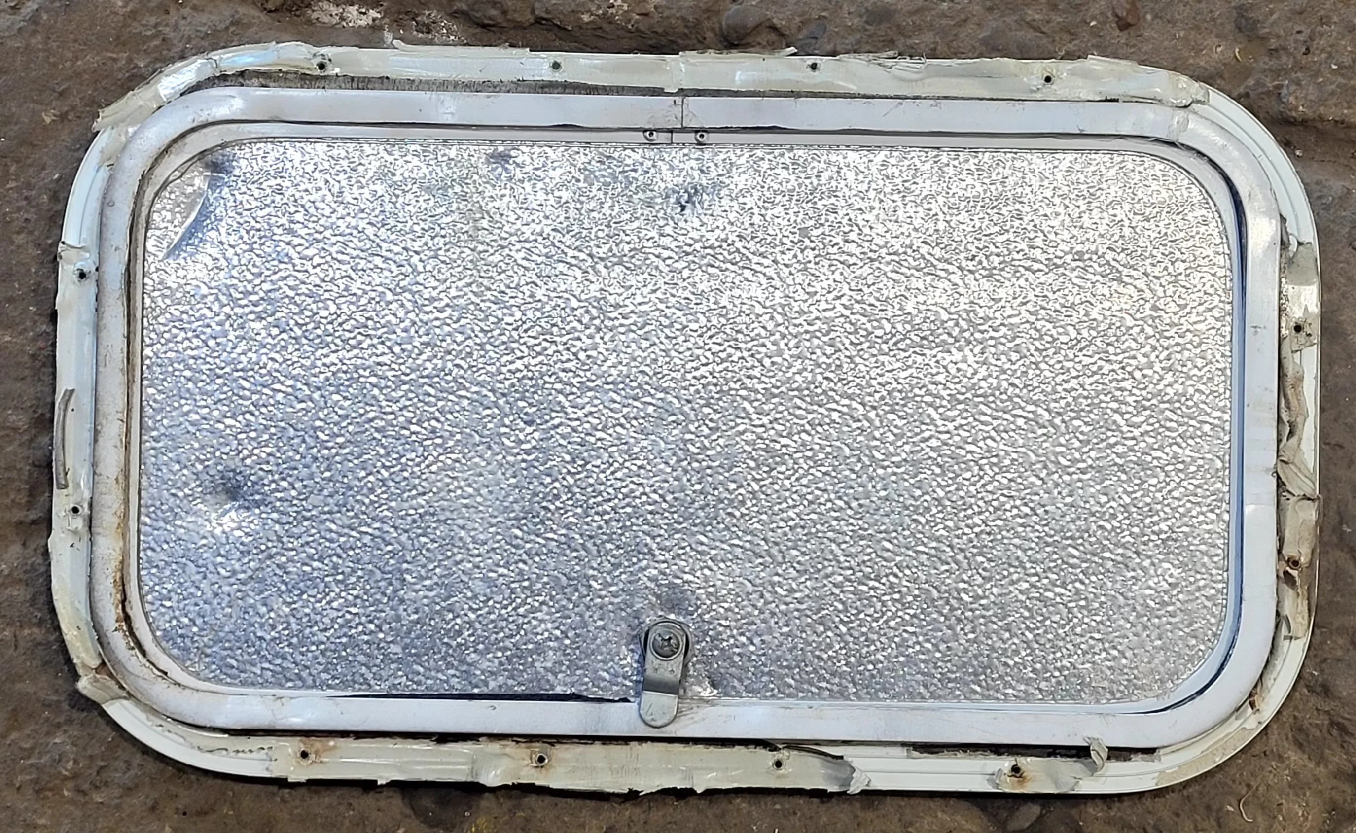 Used Radius Cornered Cargo Door 19 7/8" x 10 7/8" x 1/2"D - Image 5