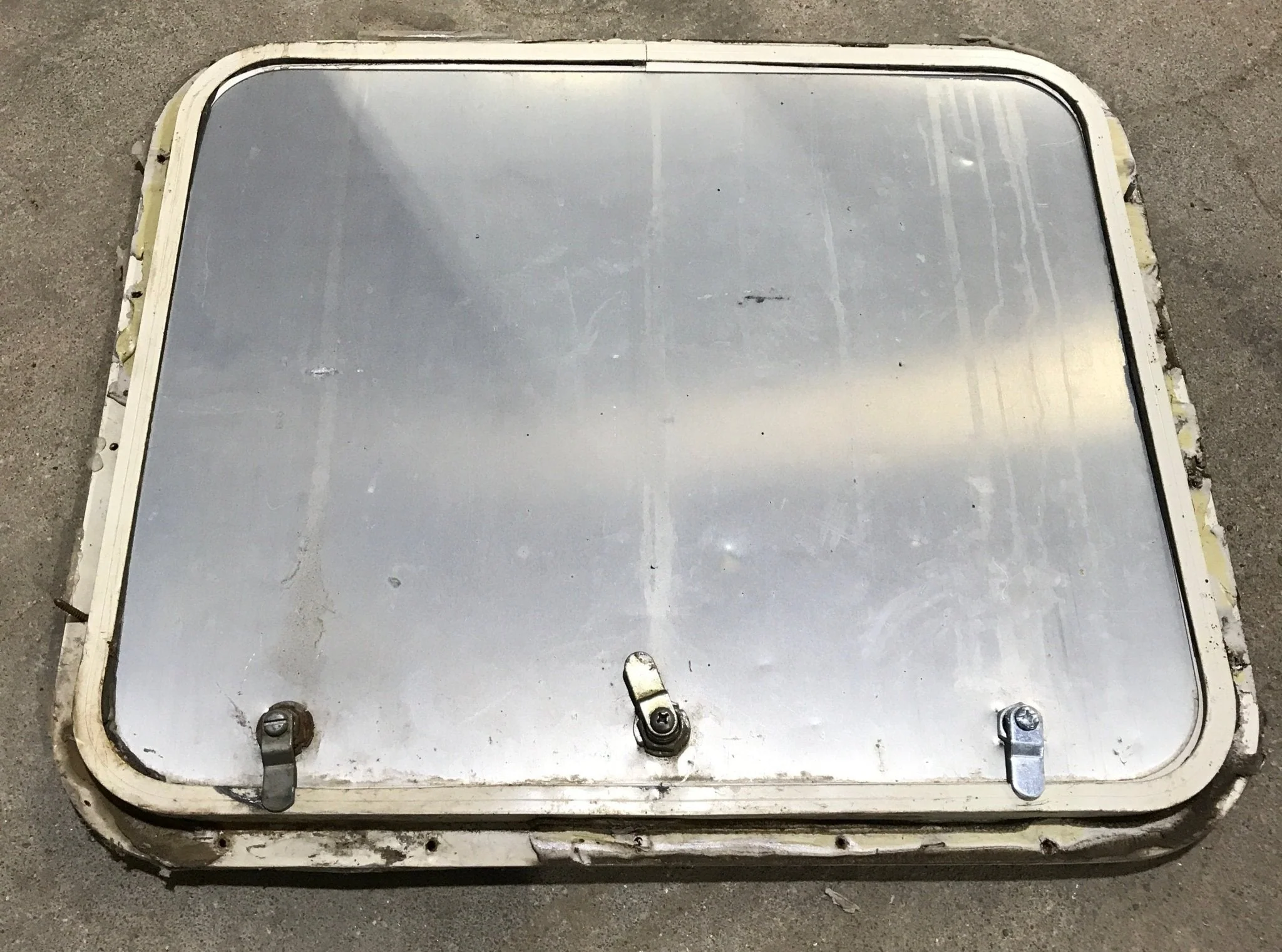 Used Radius Cornered Cargo Door 23 1/4" x 19 1/2" x 3/4"D - Image 5