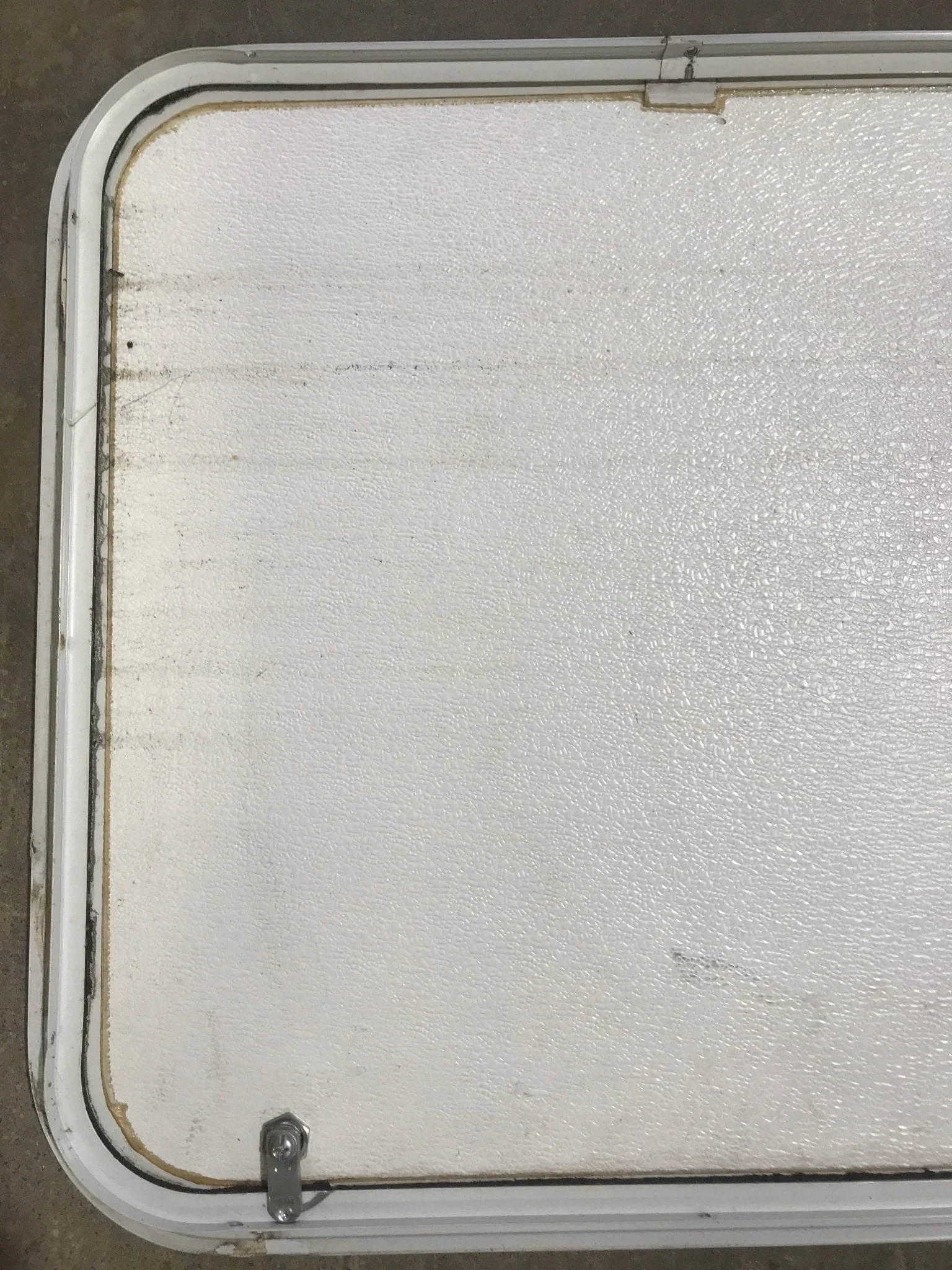 Used Radius Cornered Cargo Door 25 3/4" W x 23 3/4" H x 1" D - Image 5