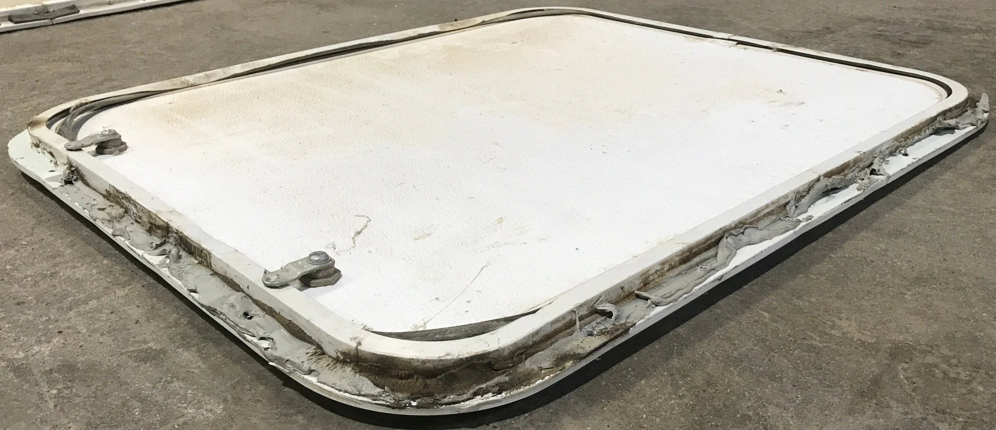 Used Radius Cornered Cargo Door 27 1/2" x 22 3/4" x 1/2" D - Image 7