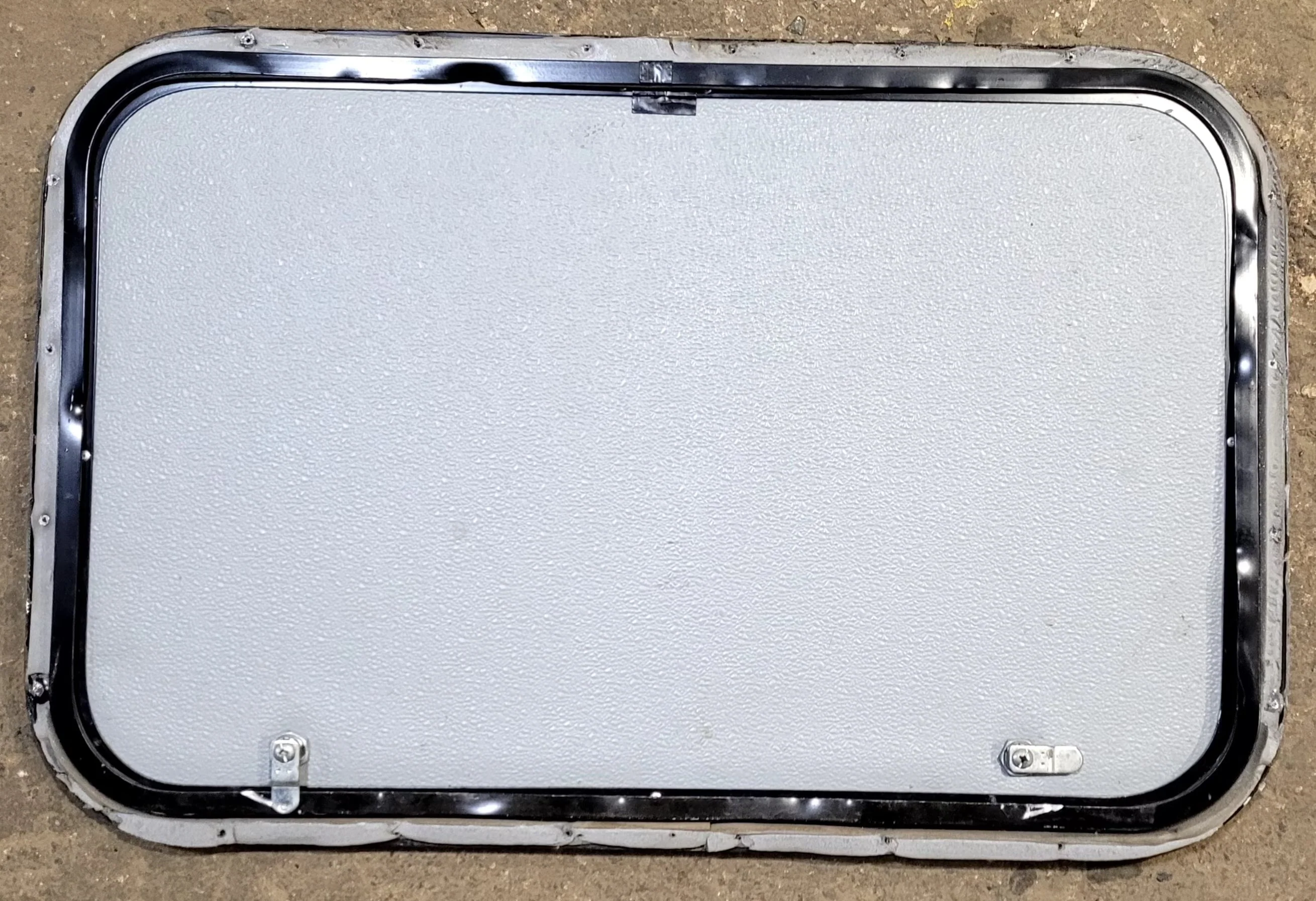 Used Radius Cornered Cargo Door 27 7/8" x 17 3/4" x 1/2" D - Image 4