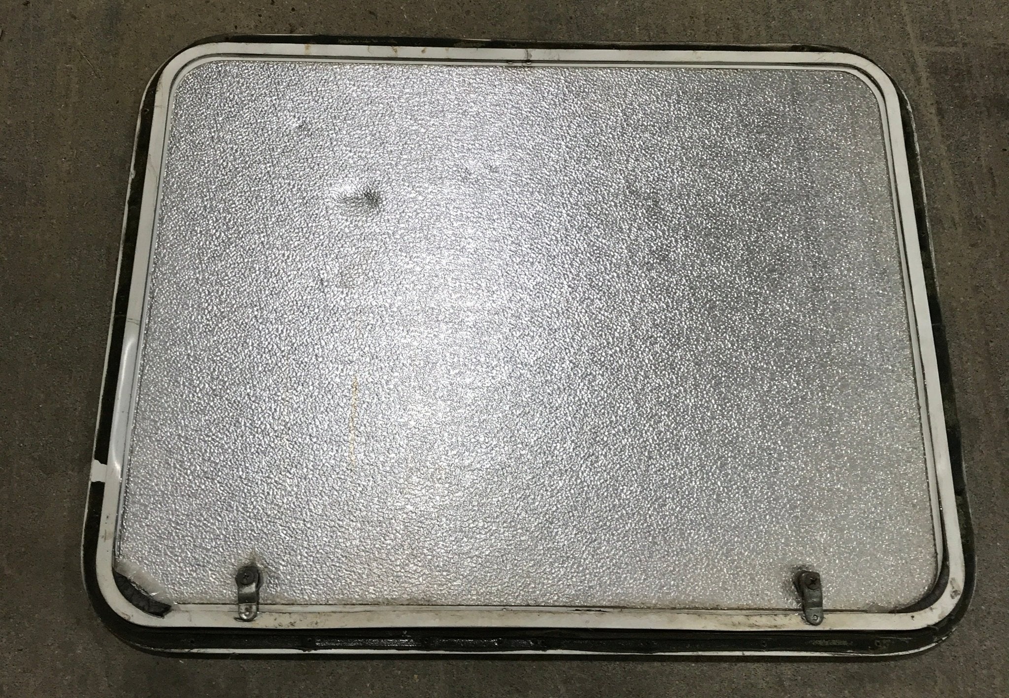 Used Radius Cornered Cargo Door 30 1/4" x 23" x 3/4" D - Image 4