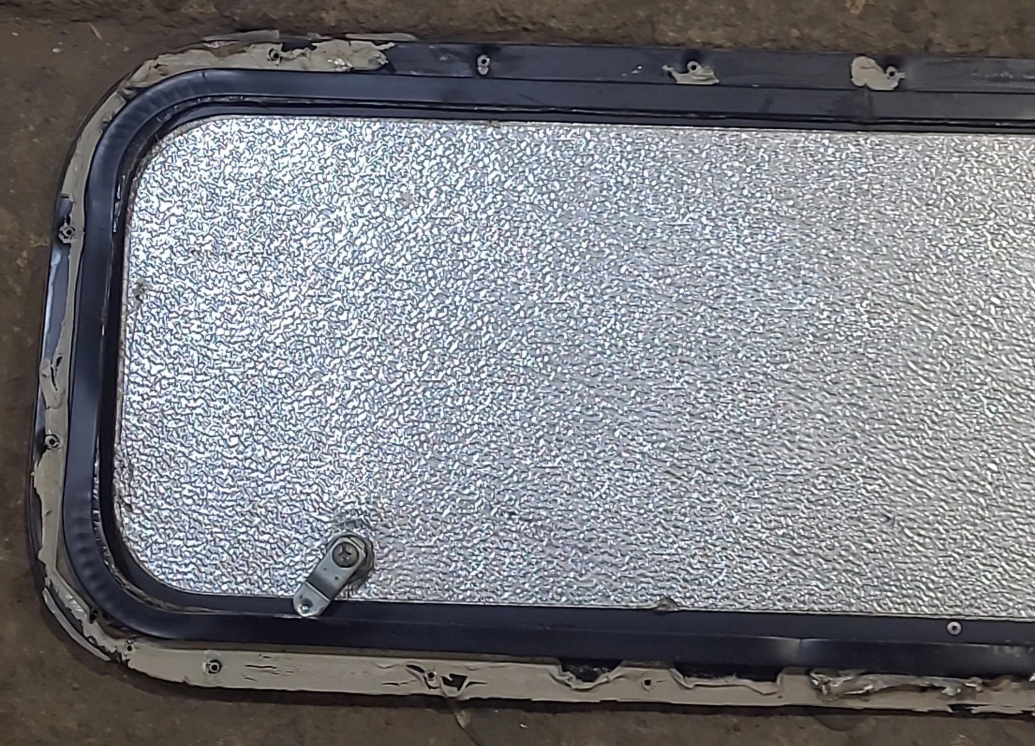 Used Radius Cornered Cargo Door 30" x 10 7/8" x 5/8" D - Image 5