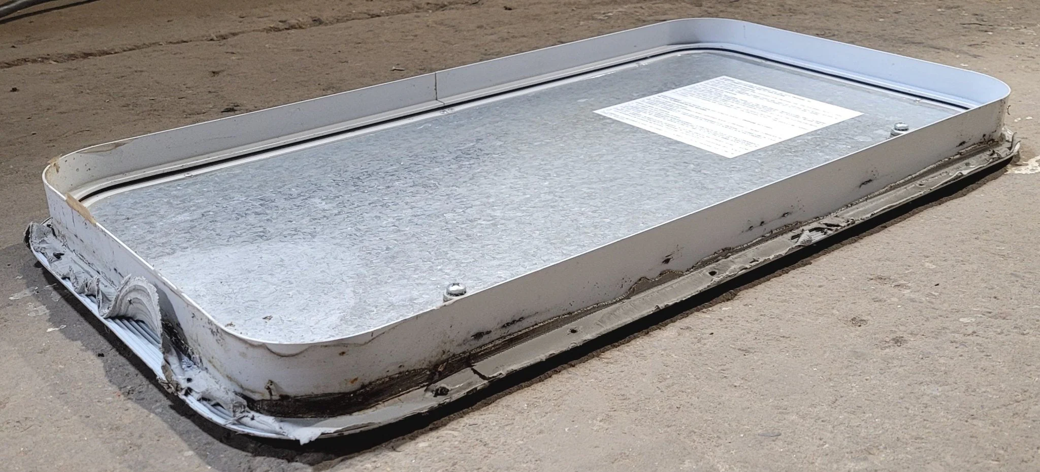 Used Radius Cornered Cargo Door 30" x 15 3/4" x 1 3/4" D - Image 3