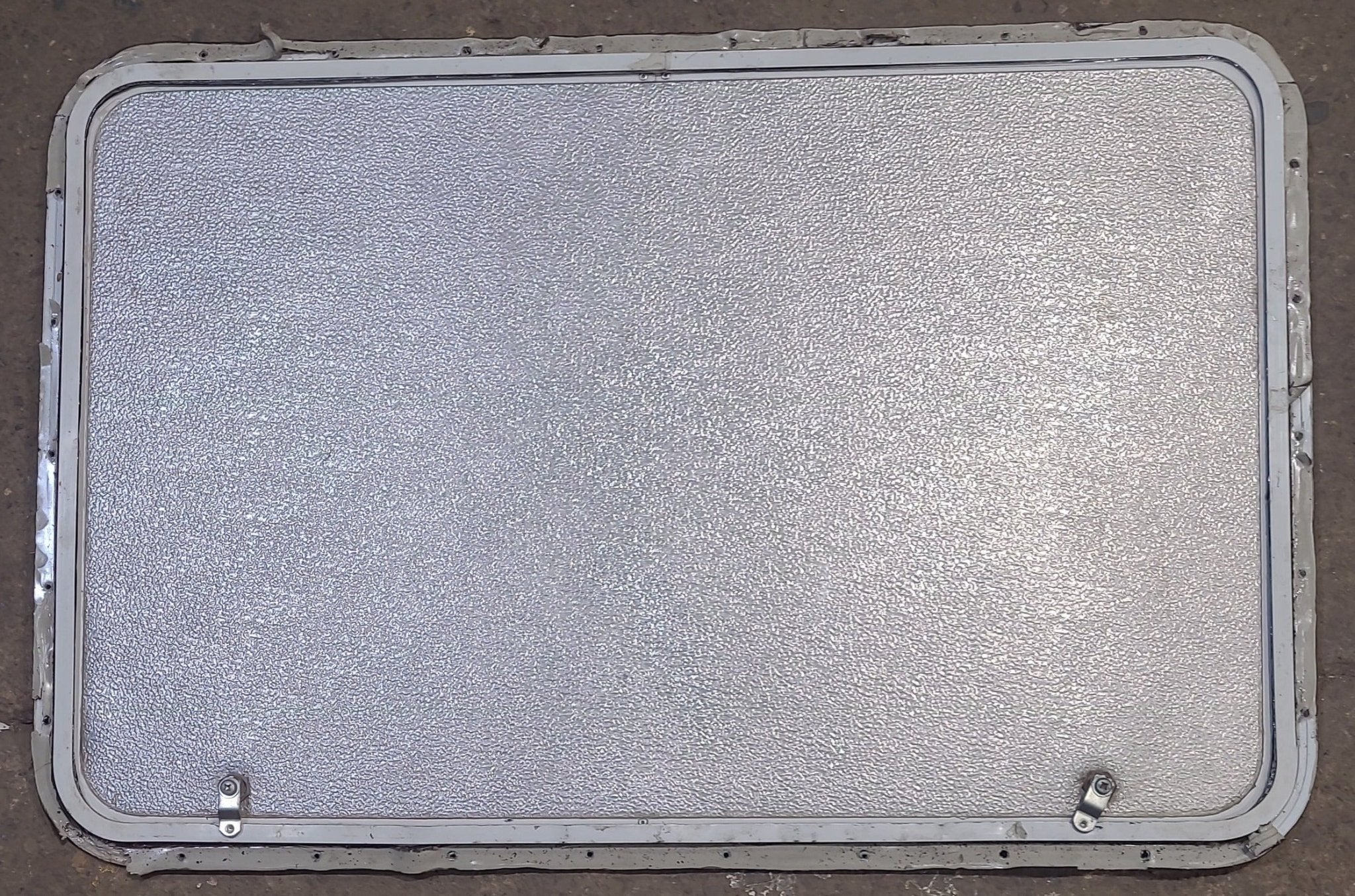 Used Radius Cornered Cargo Door 35 3/4" x 23 3/8" x 1/2" D - Image 4