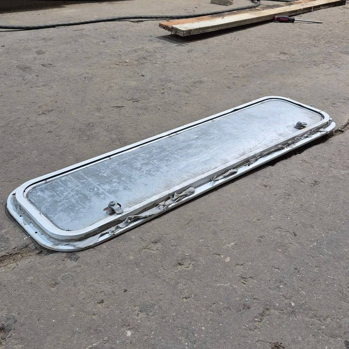 Used Radius Cornered Cargo Door - 35.875 X 9.125 X 0.625 - Image 3