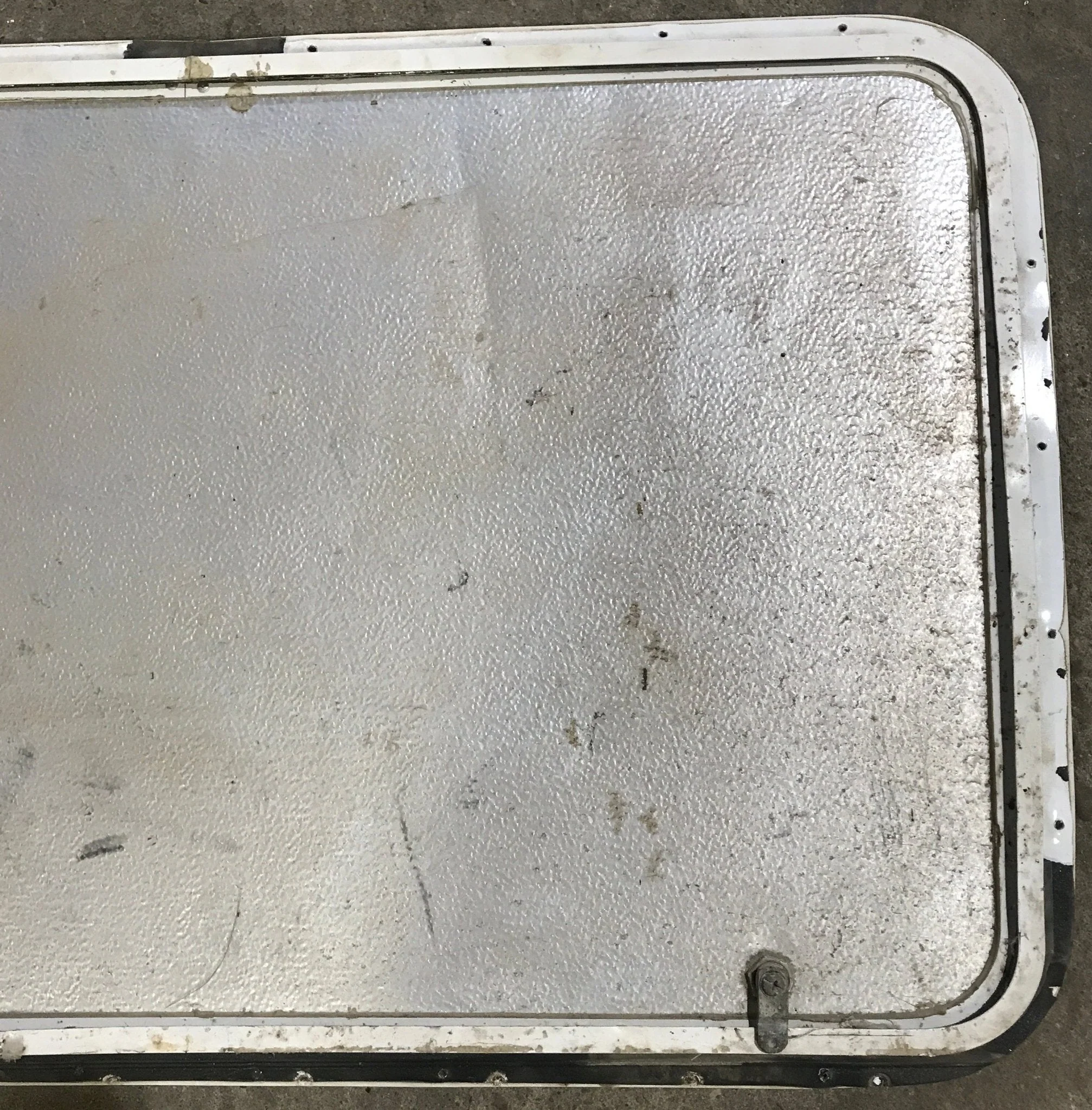 Used Radius Cornered Cargo Door 36" x 21 3/4" x 1/2" D - Image 6