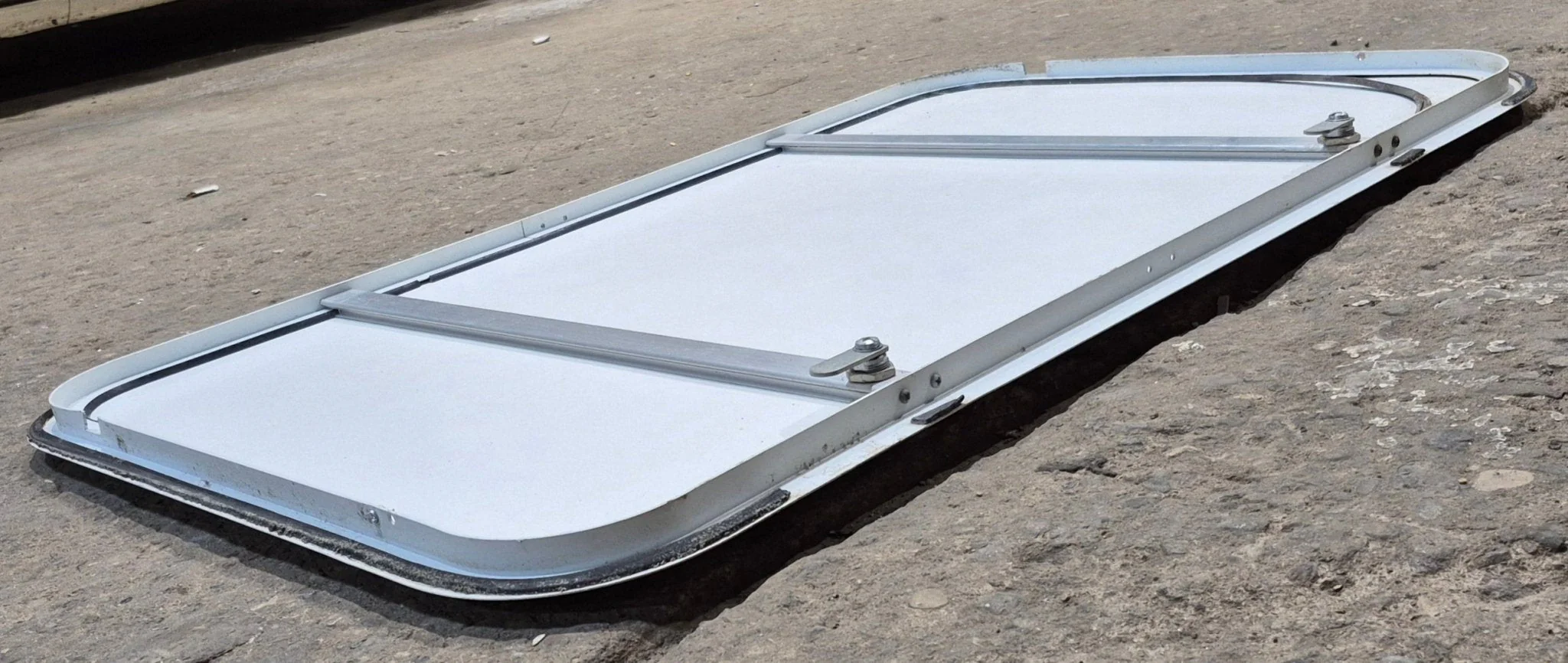 Used Radius Opening Rock Guard Cover : 36" x 22 1/8" x 5/8" D - Image 6