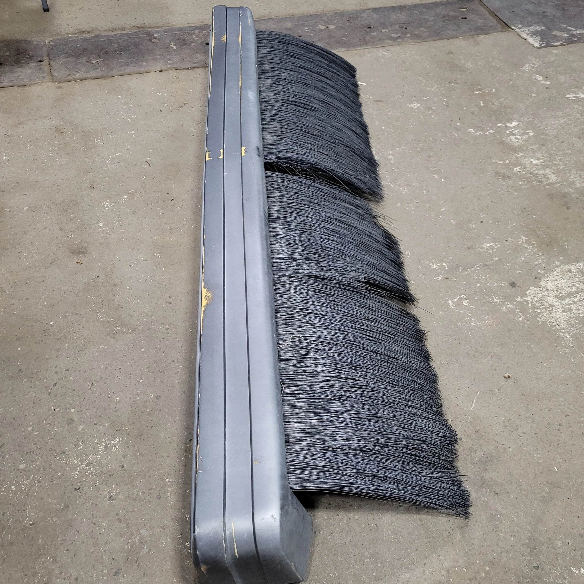 Used Rear Bumper for 1988 Fleetwood Pace Arrow - Image 7