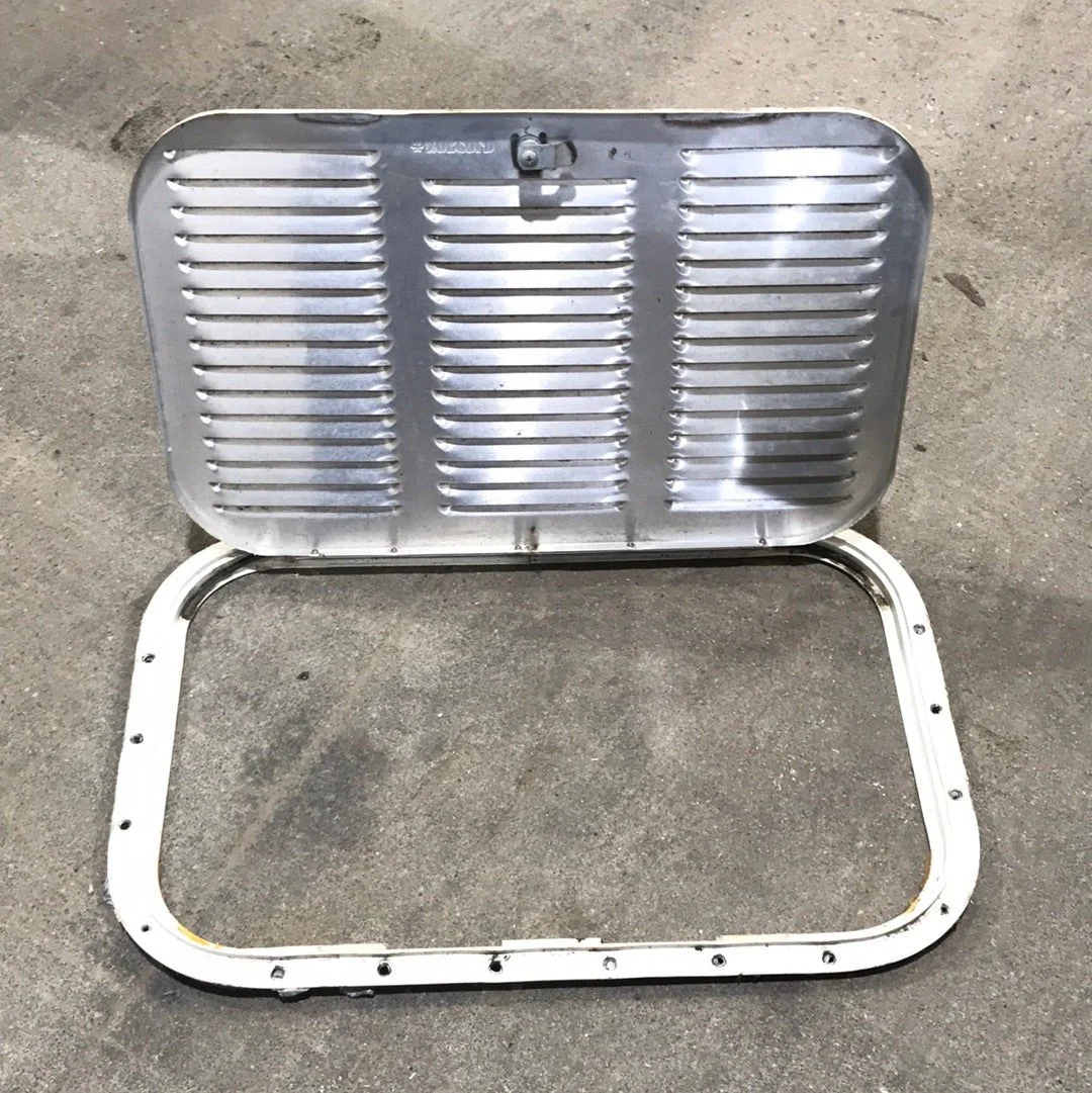 Used Retro NORCOLD 616009/ DOMETIC (P/N UNKNOWN for RM2214R) - Off White Vent Door with Silver Trim - Image 2