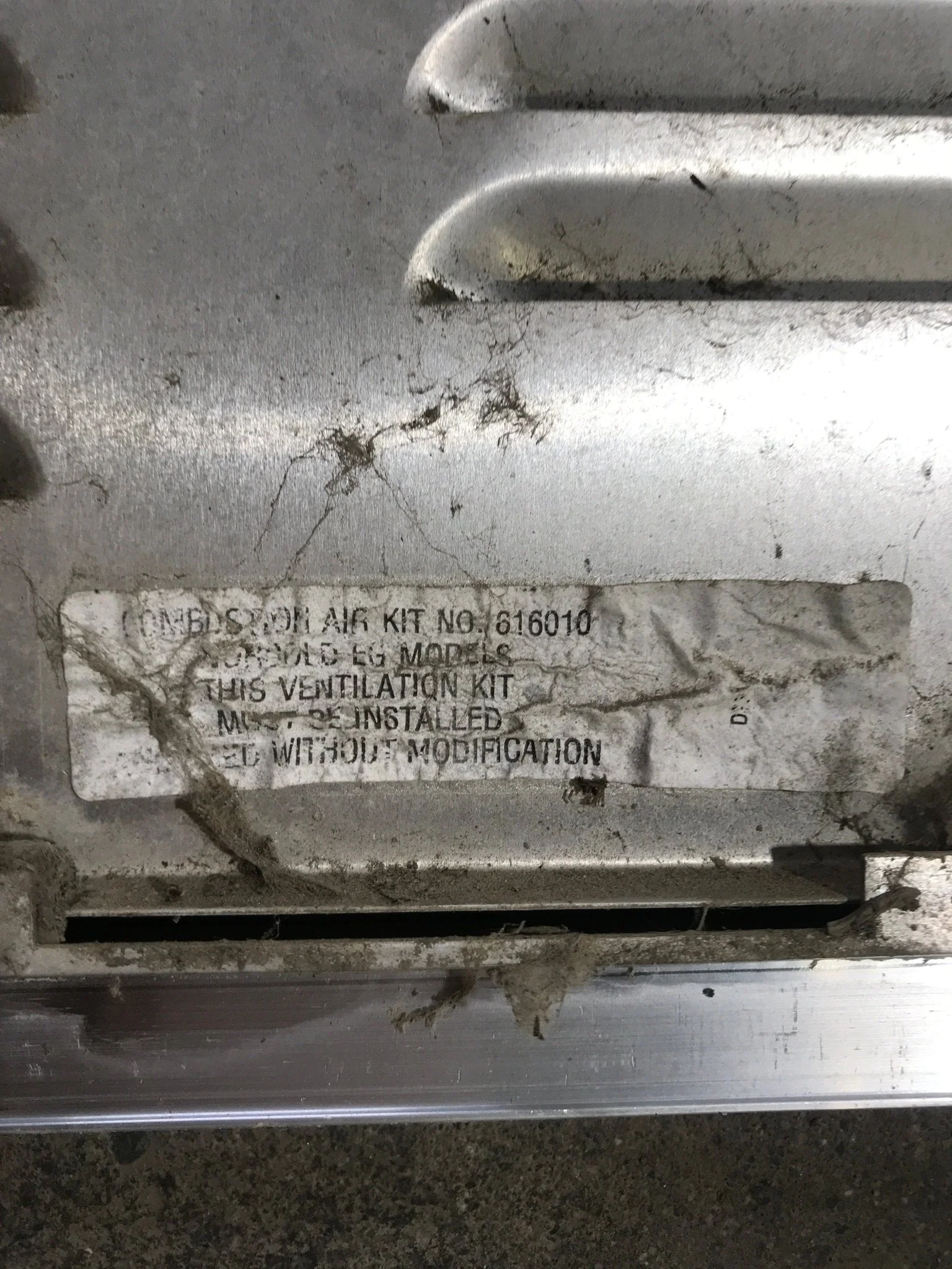 Used Retro Norcold 616010/ Dometic (P/N UNKNOWN for RM2214) - Off White Vent Door - Image 3