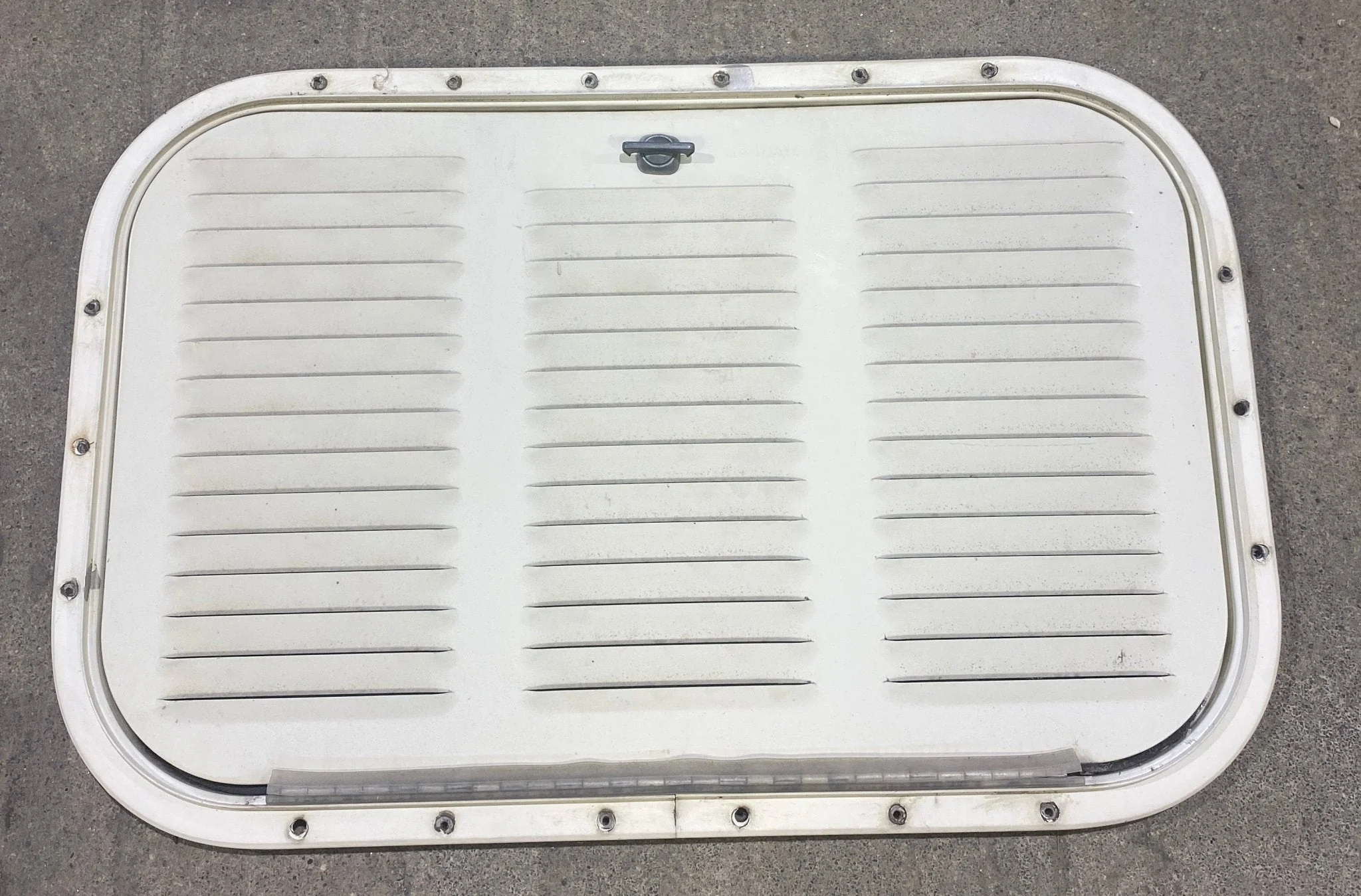 Used Retro - Off White Vent Door - NORCOLD - Image 2