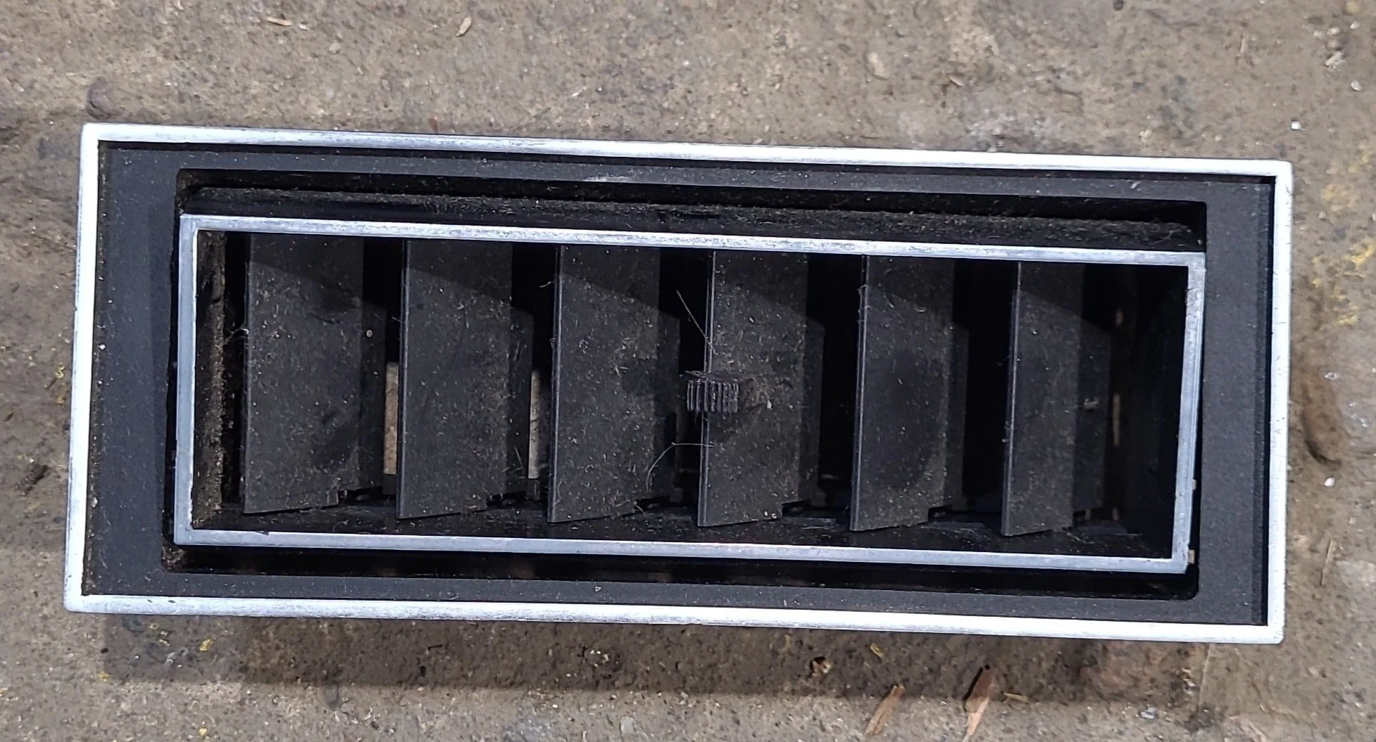 Used Retro Pace Arrow A/C Heater/ Defrost Vent Ducting- Driver/ Passenger Side