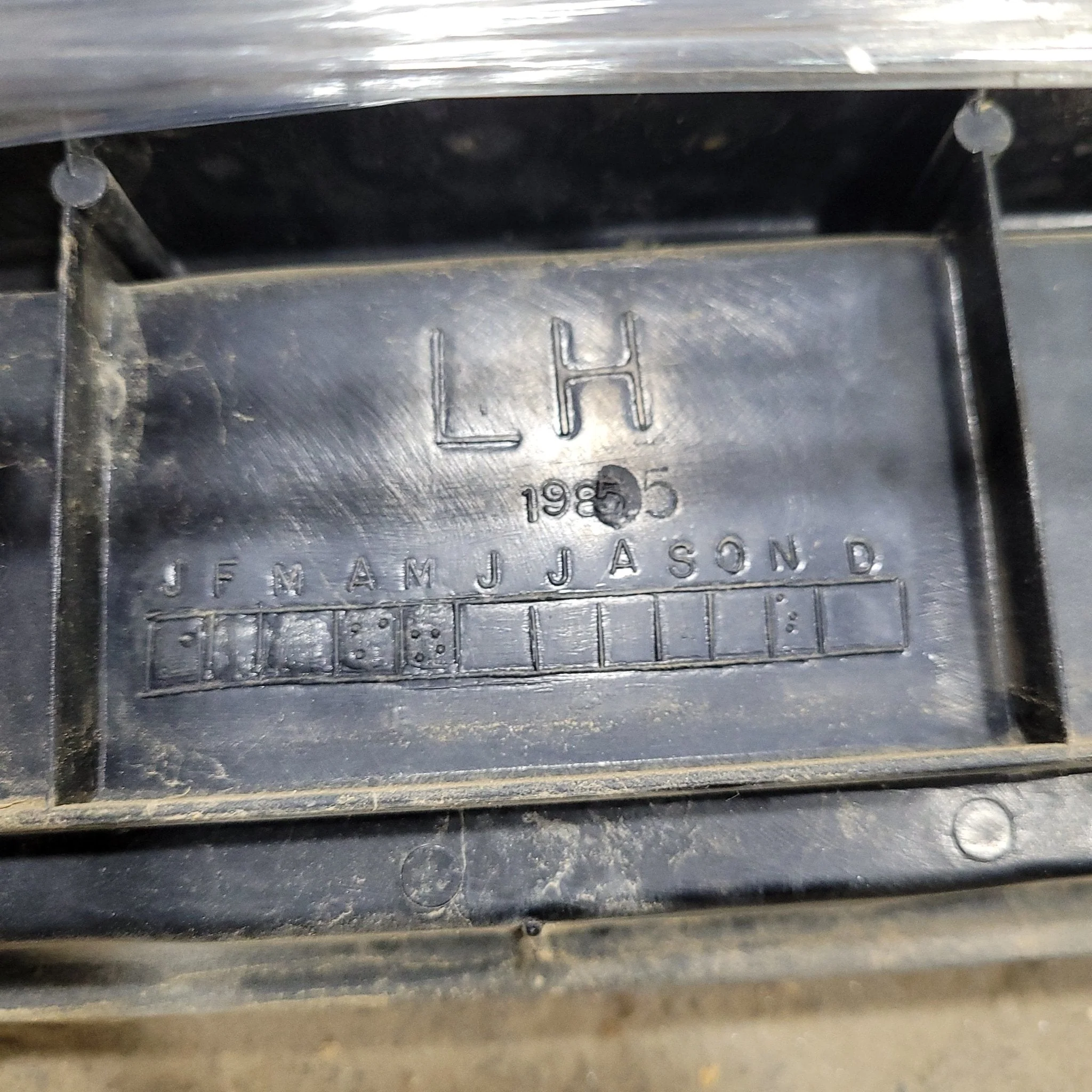 Used Retro Pace Arrow Tail Light Assembly- Driver Side - Image 3
