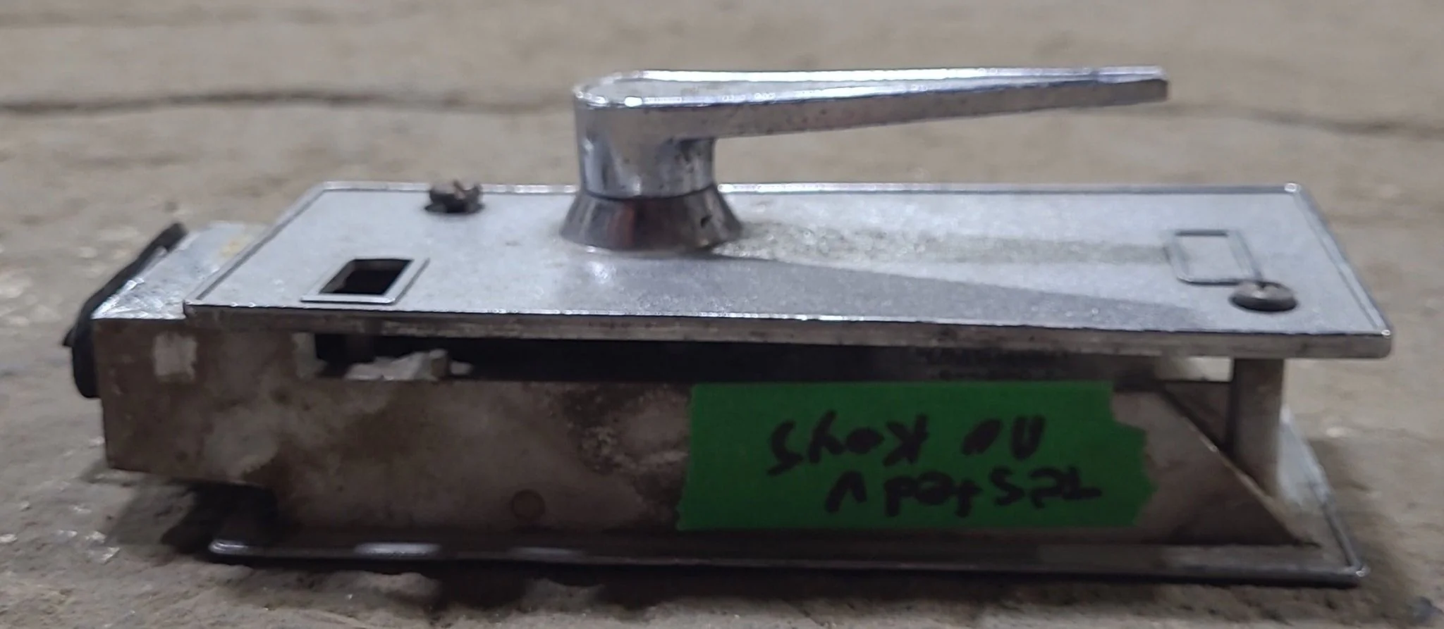Used Retro RV Entry Door Lock L400 - Image 5