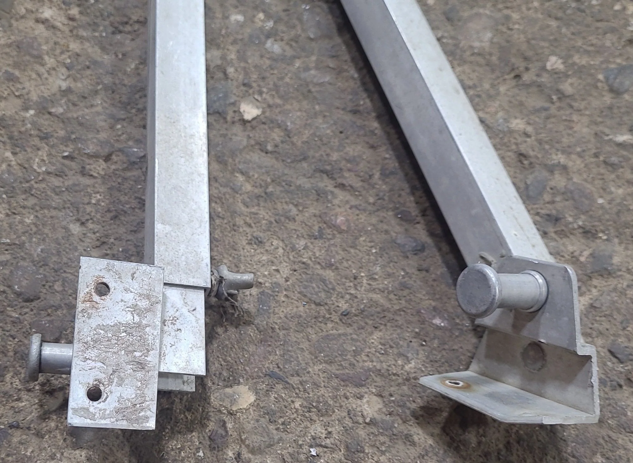 Used Rock Guard Window Arm 10"- pair - Image 4