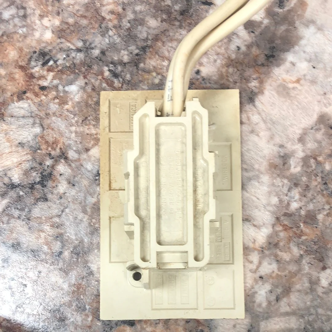 Used RV 110 Volt Wall Receptacles / Outlets - Image 2