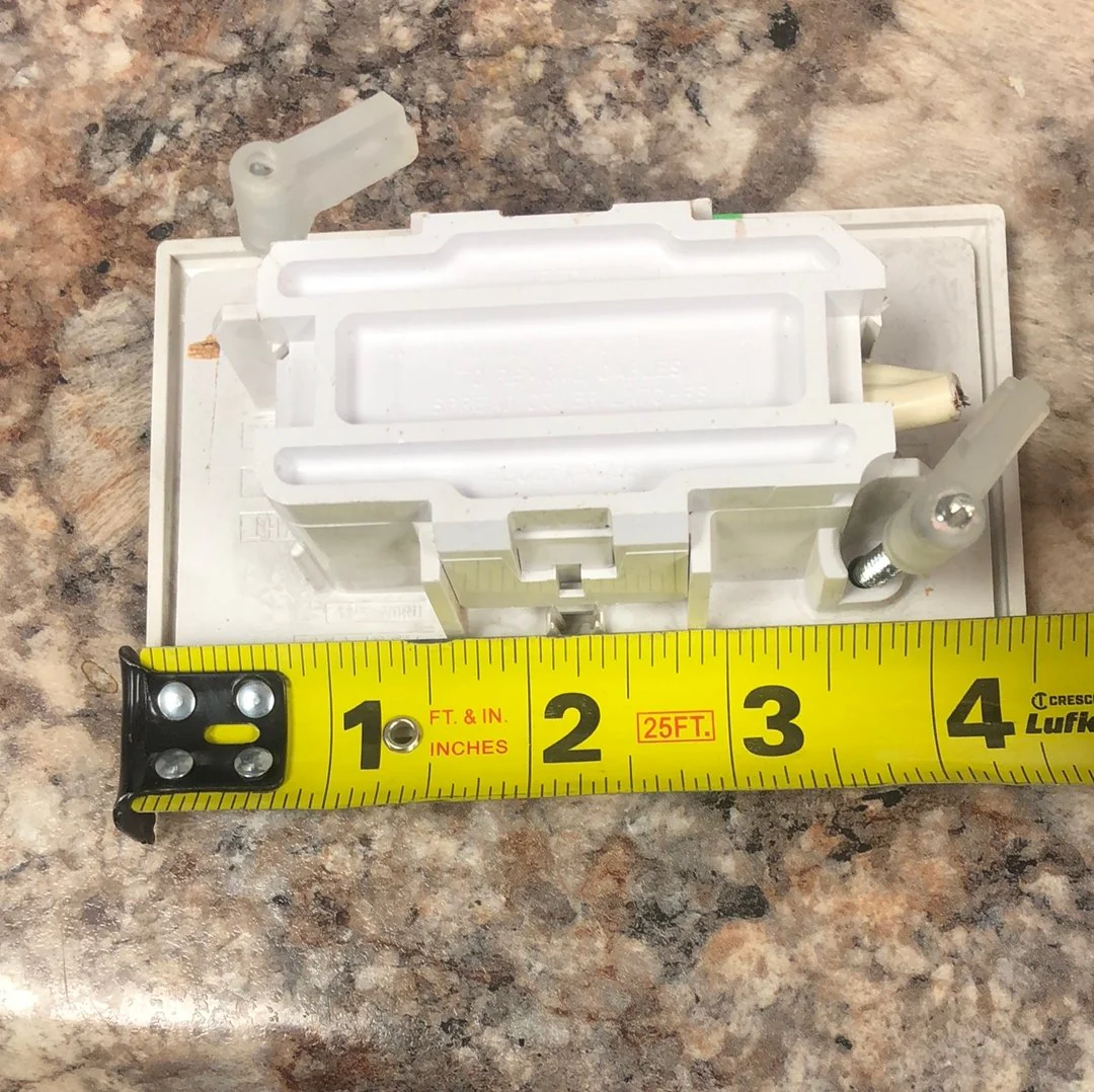 Used RV 110 Volt Wall Receptacles / Outlets - Image 4