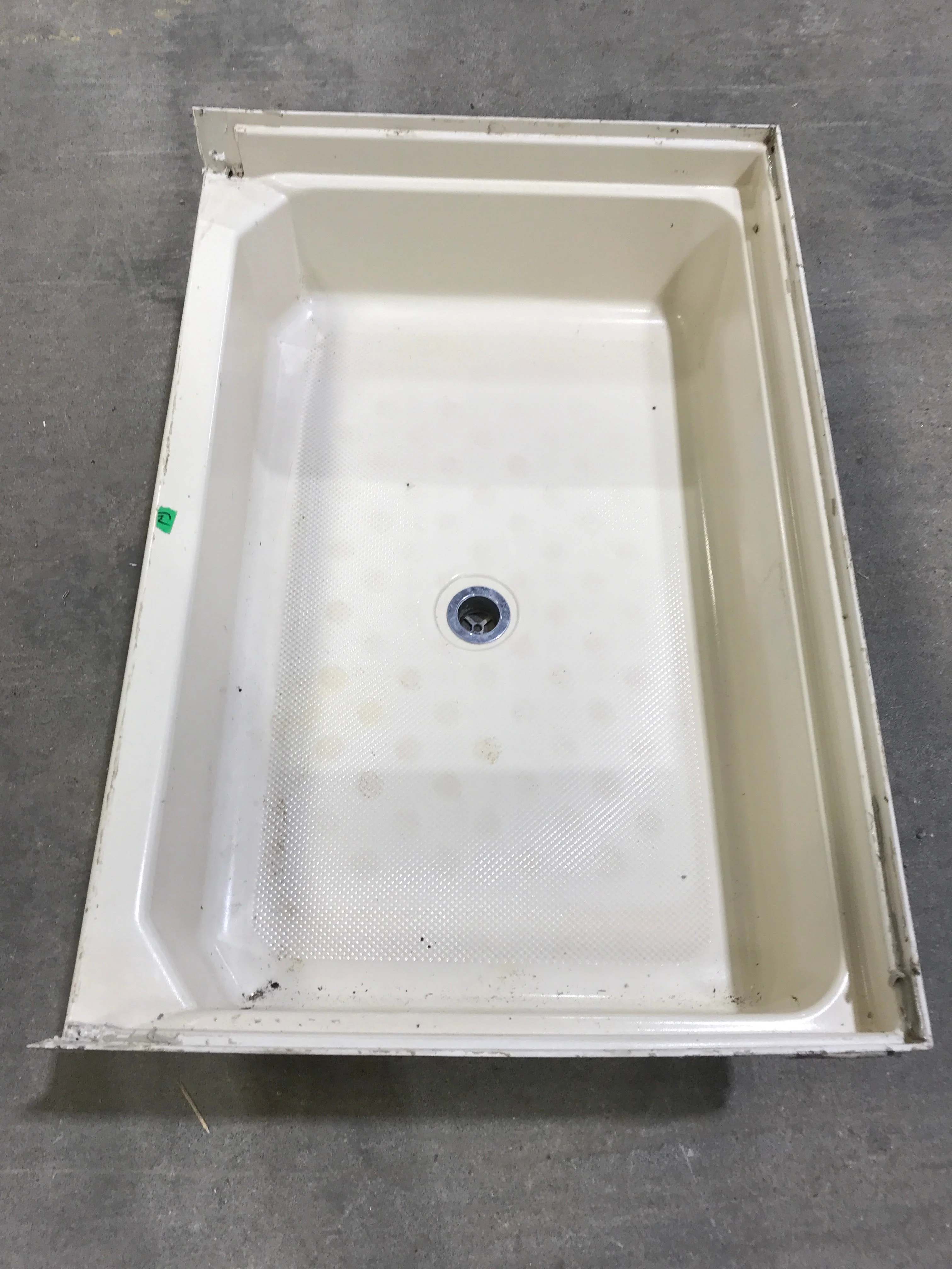 Used RV Bath Tub 35” L x 24” W - Center Drain - Image 2