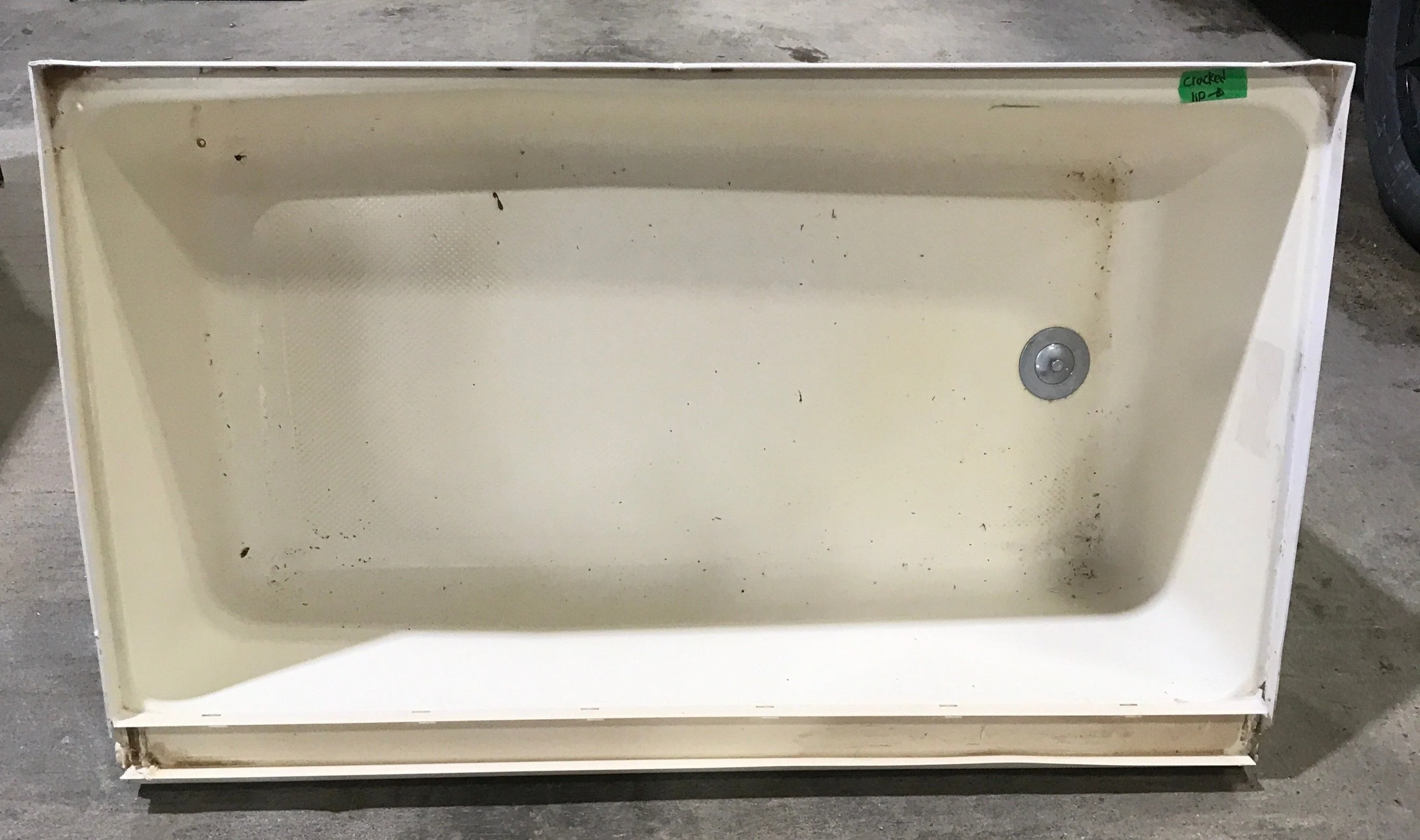 Used RV Bath Tub 40” L x 24" W - Right Hand Drain - Image 3