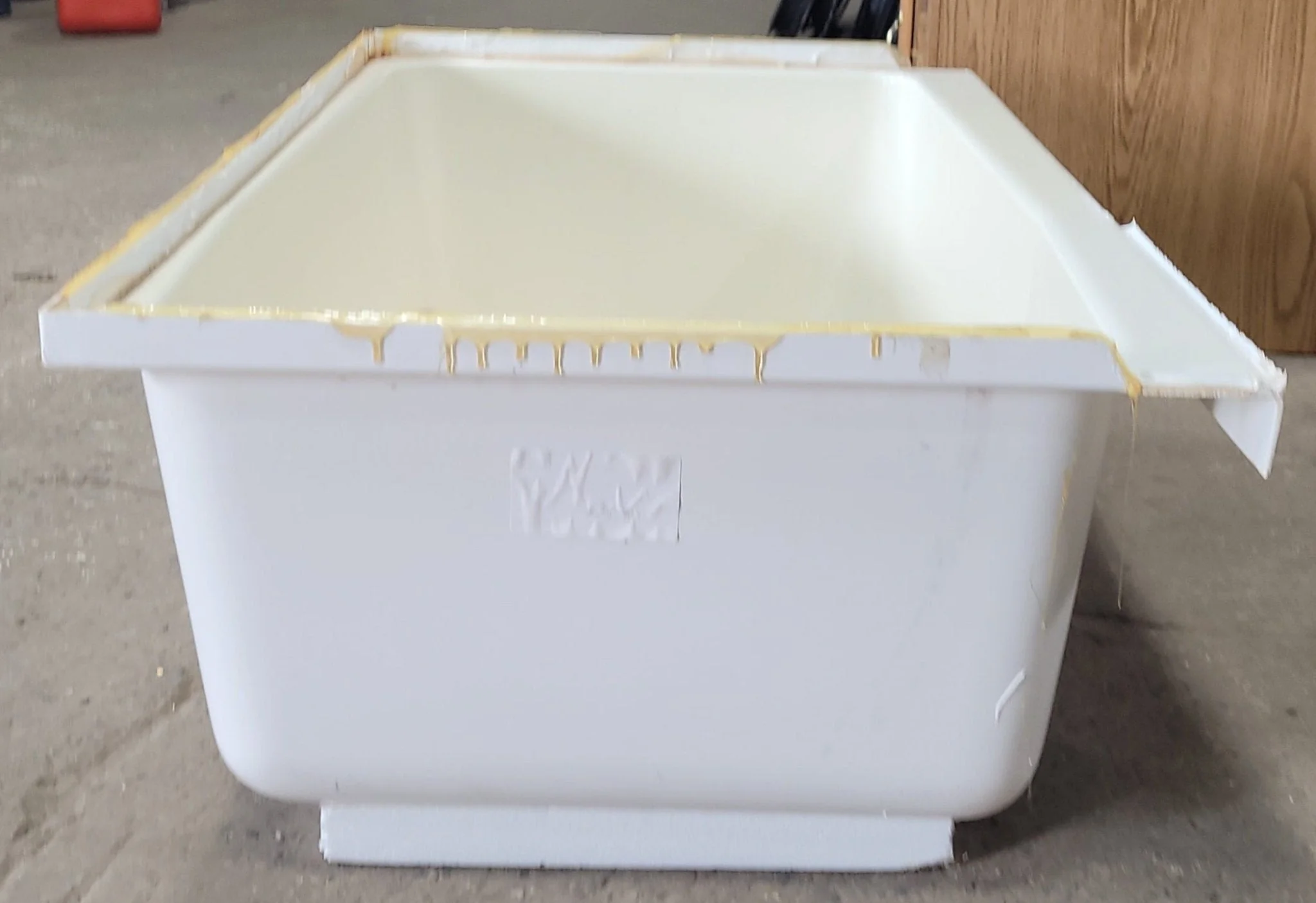 Used RV Bath Tub 41” x 24” - Right Hand Drain - Image 3
