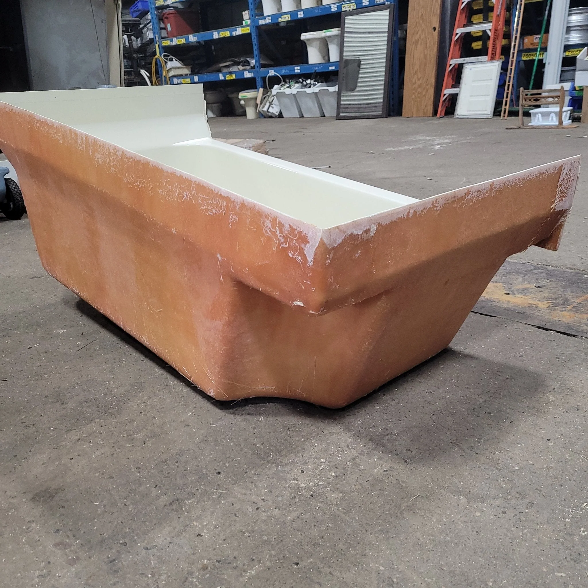 Used RV Bath Tub 45 3/4” x 24 1/2” - Right Hand Drain - Image 5