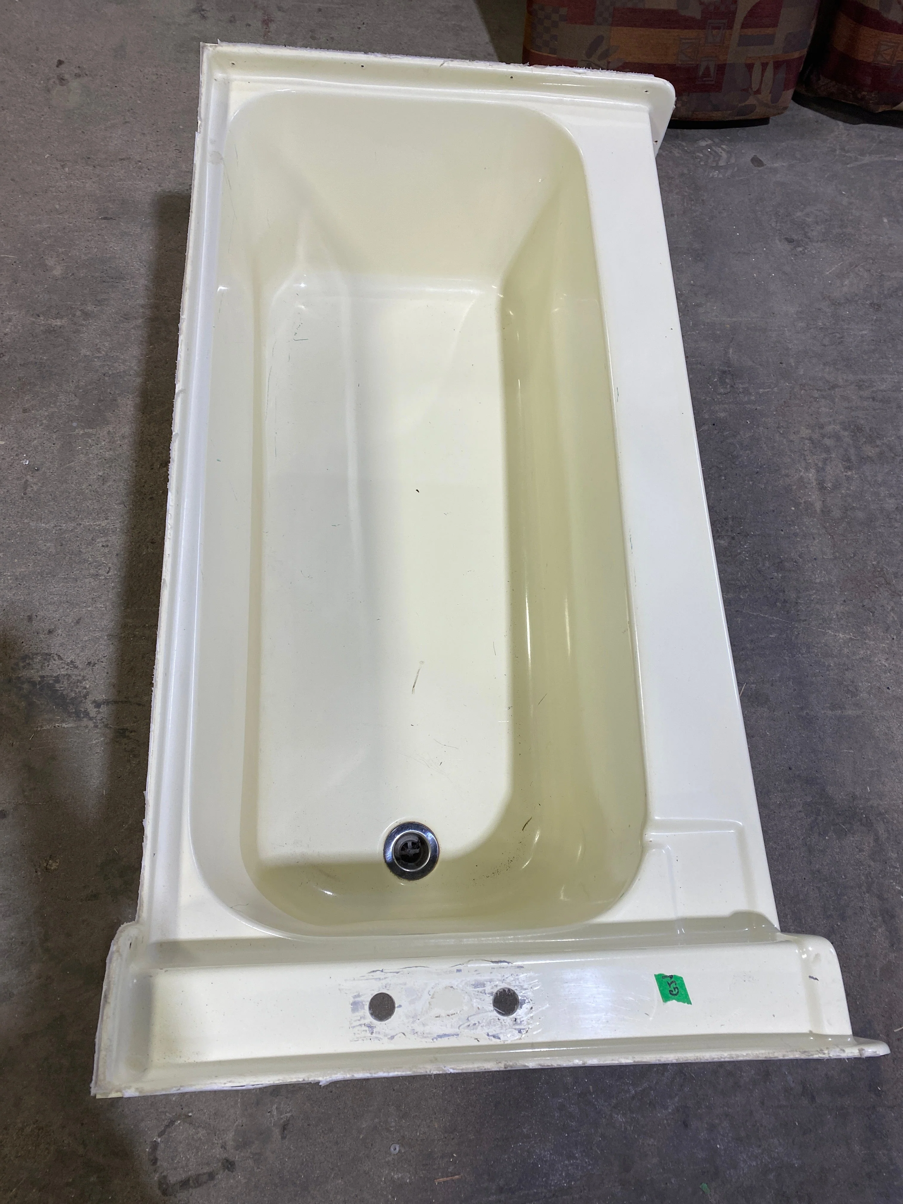 Used RV Bath Tub, Left Hand Drain - 47” L x 24" W - Image 2