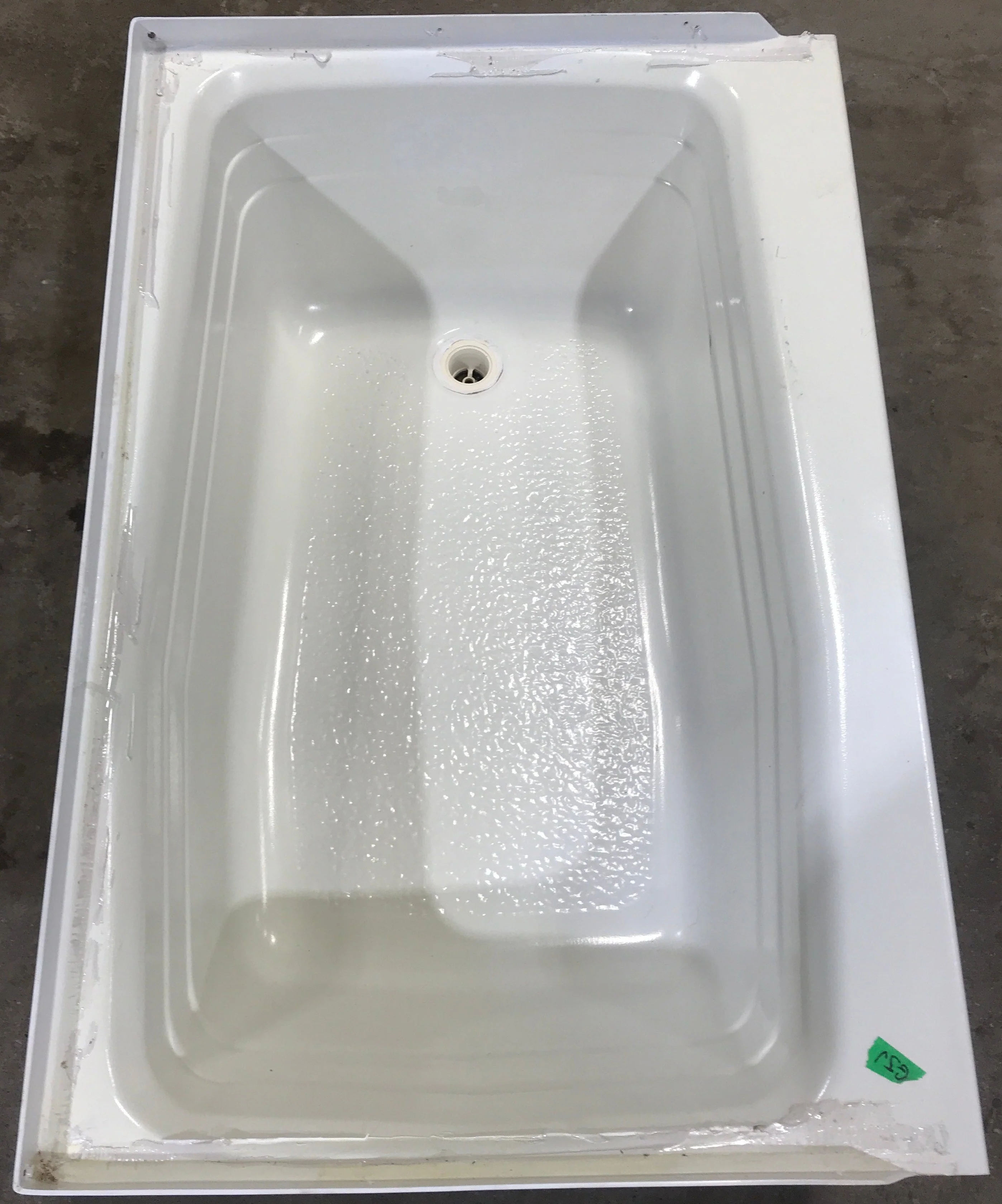 Used RV Bath Tub, Right Hand Drain - 36” L x 24" W
