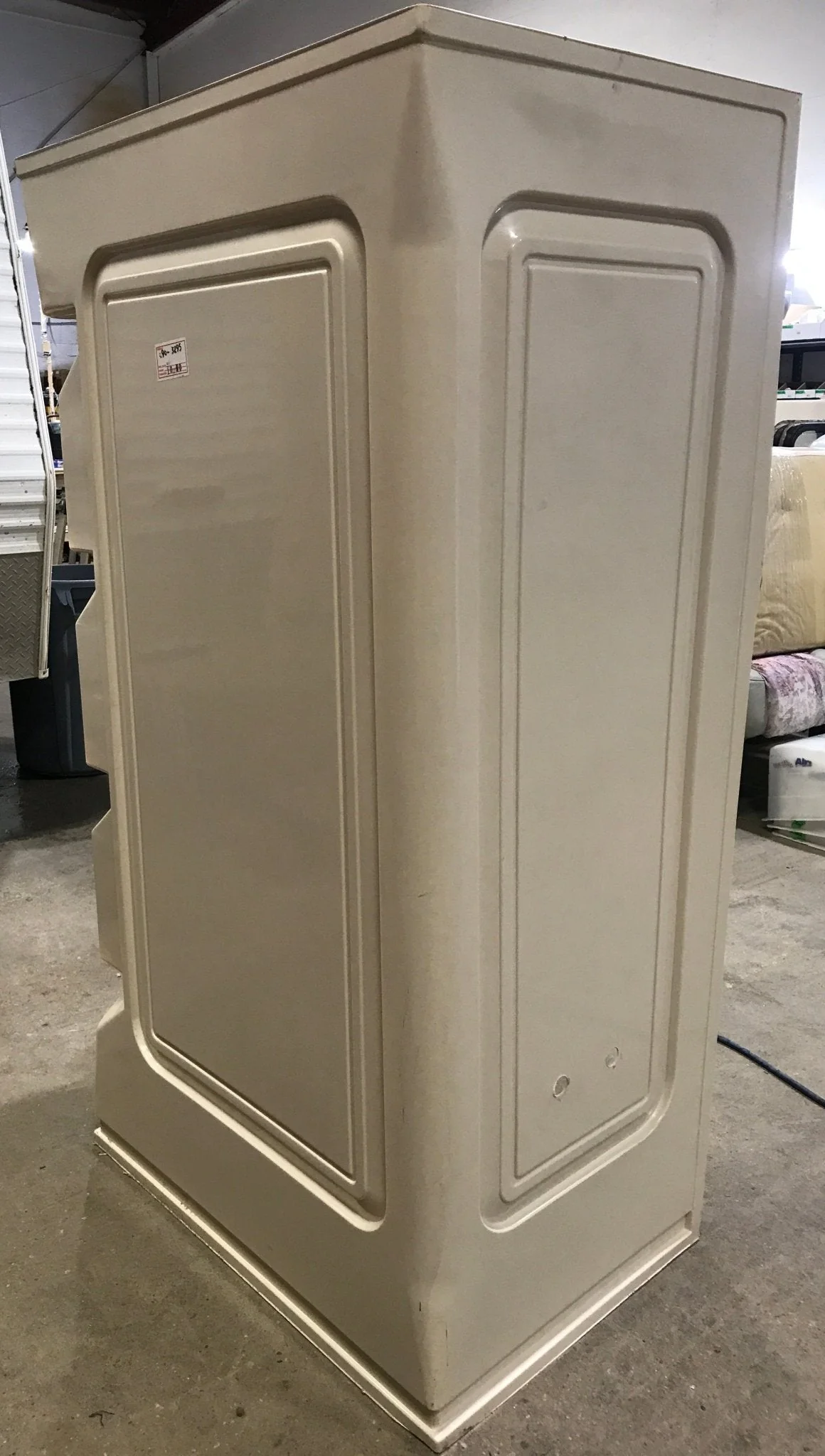 Used RV Bath Tub Surround 34 1/2” X 62 1/2” x 22 1/2" D - Image 5