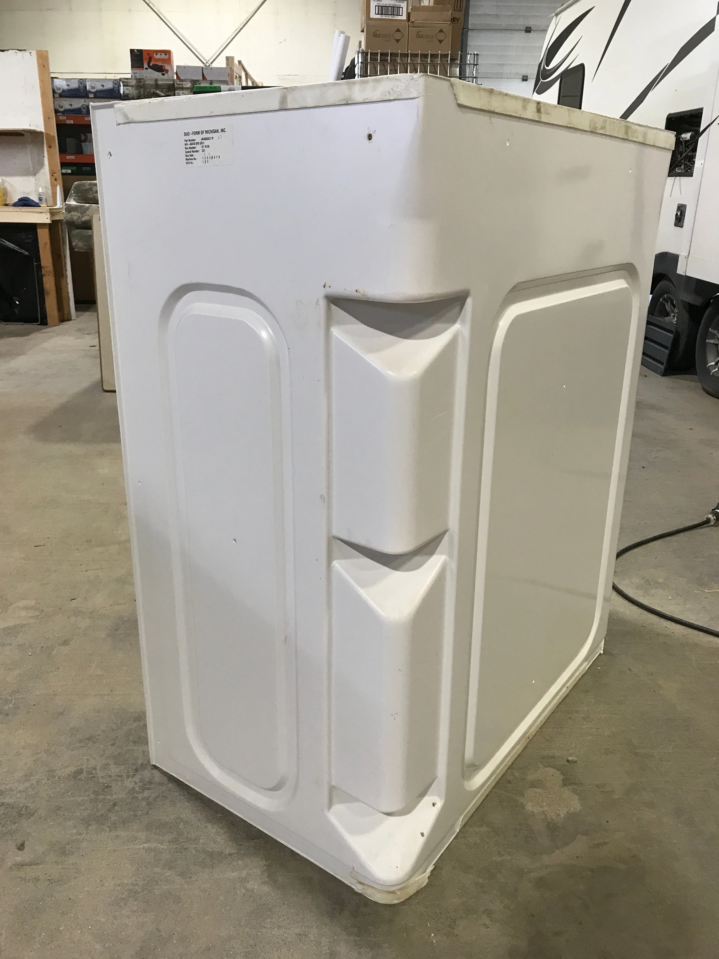 Used RV Bath Tub Surround 40” X 48” x 23 1/2" D - Image 5