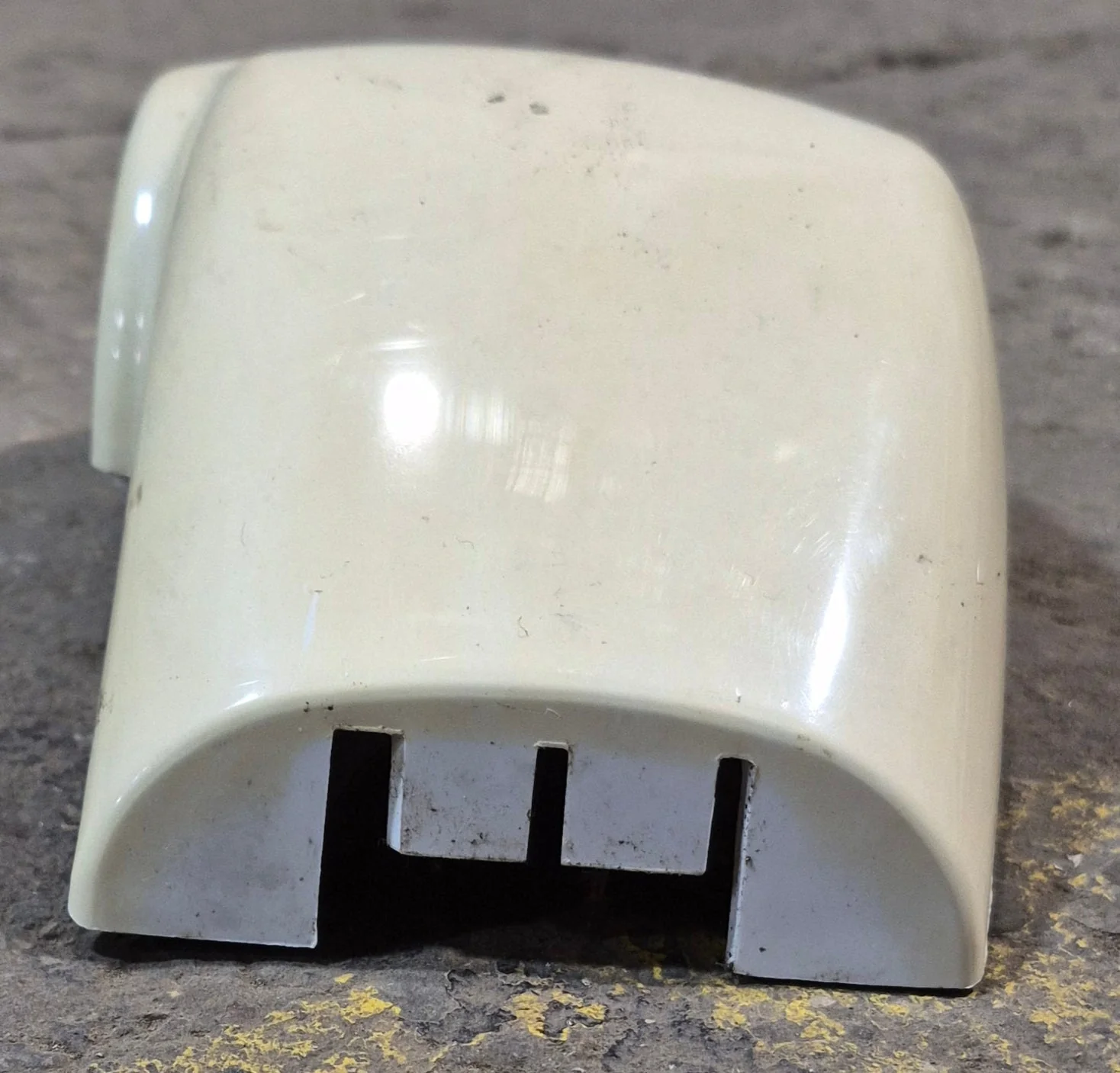 Used RV Carefree TRAVL'R Power Awning Motor/ Head Front Cover - Image 4