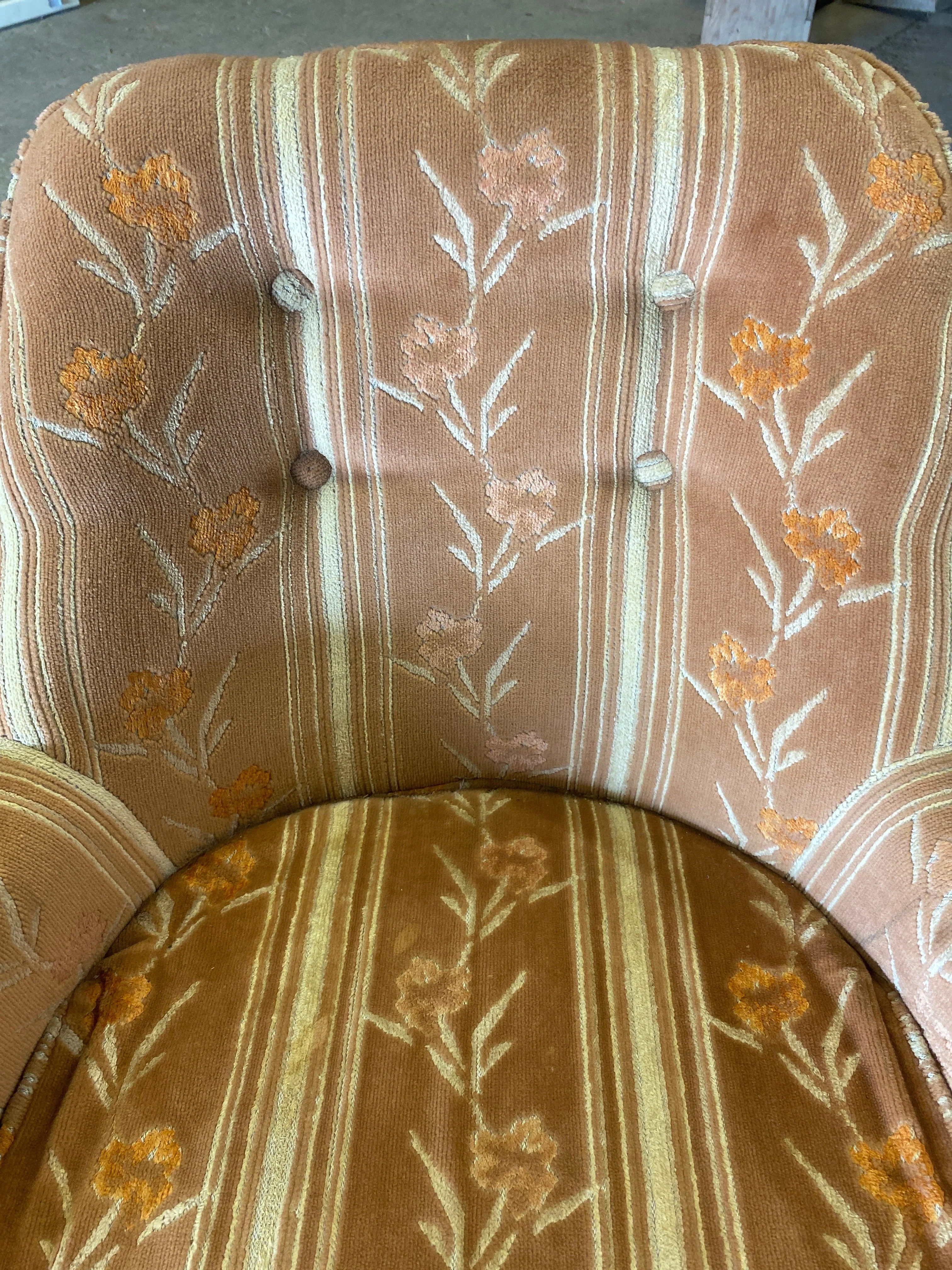 Used RV Chair - 31" H x 22" W x 18" D - Image 6