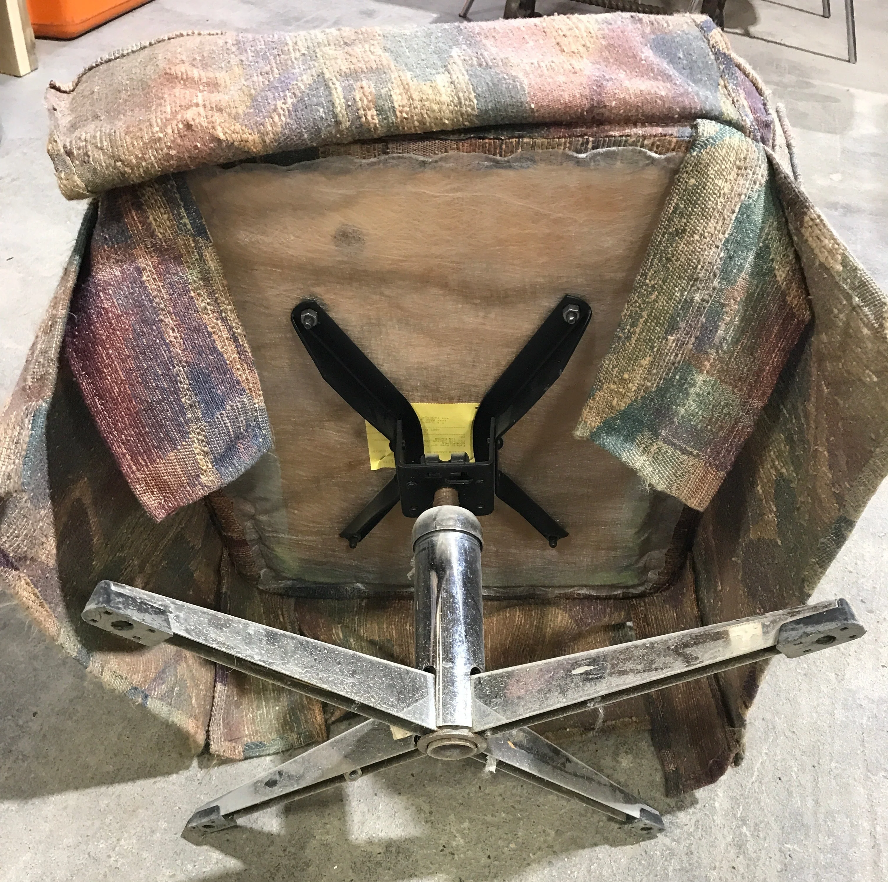 Used RV Chair - 35" H x 19" W x 22" D - Image 6