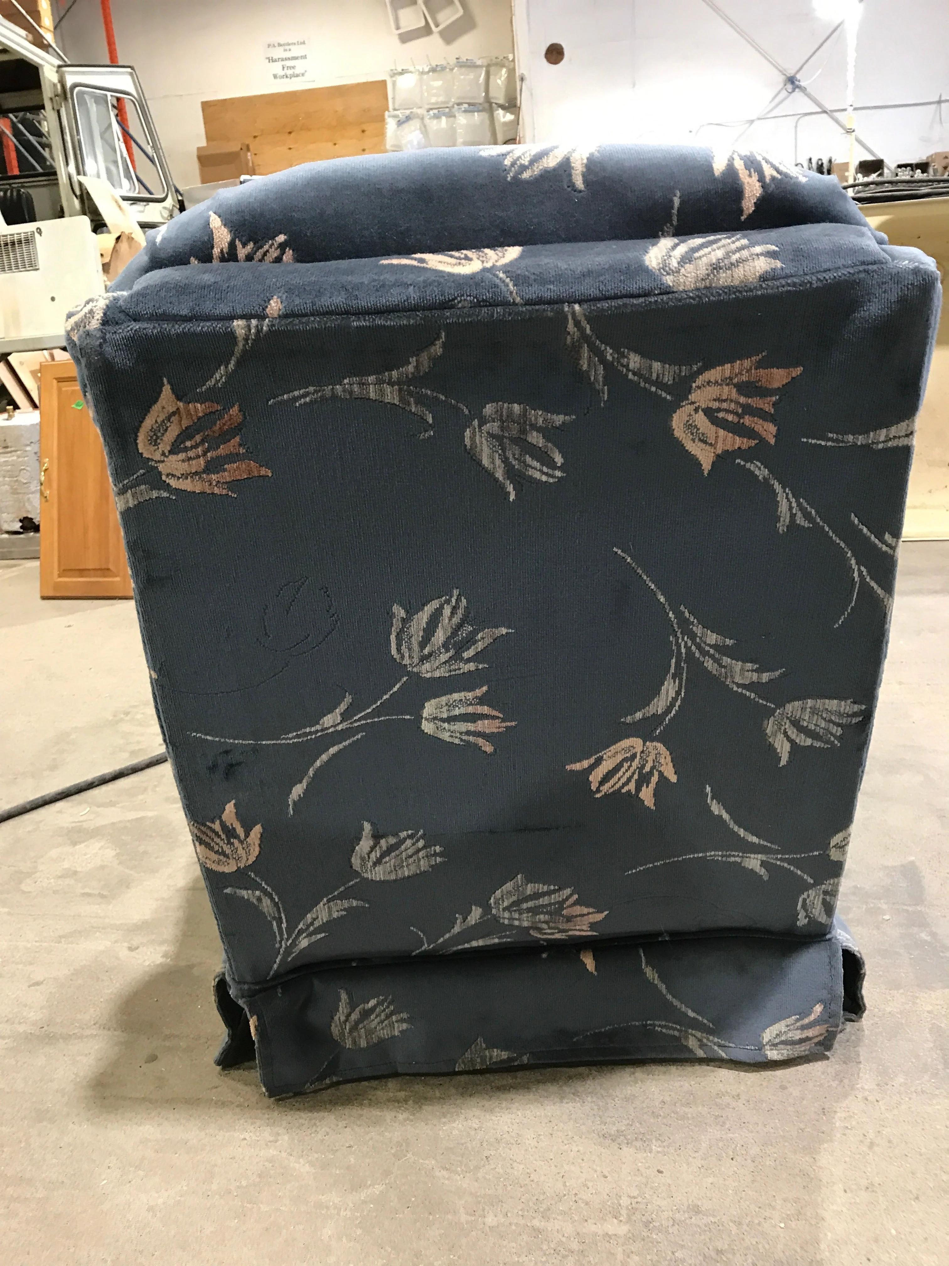 Used RV Chair - Blue with design - Image 3