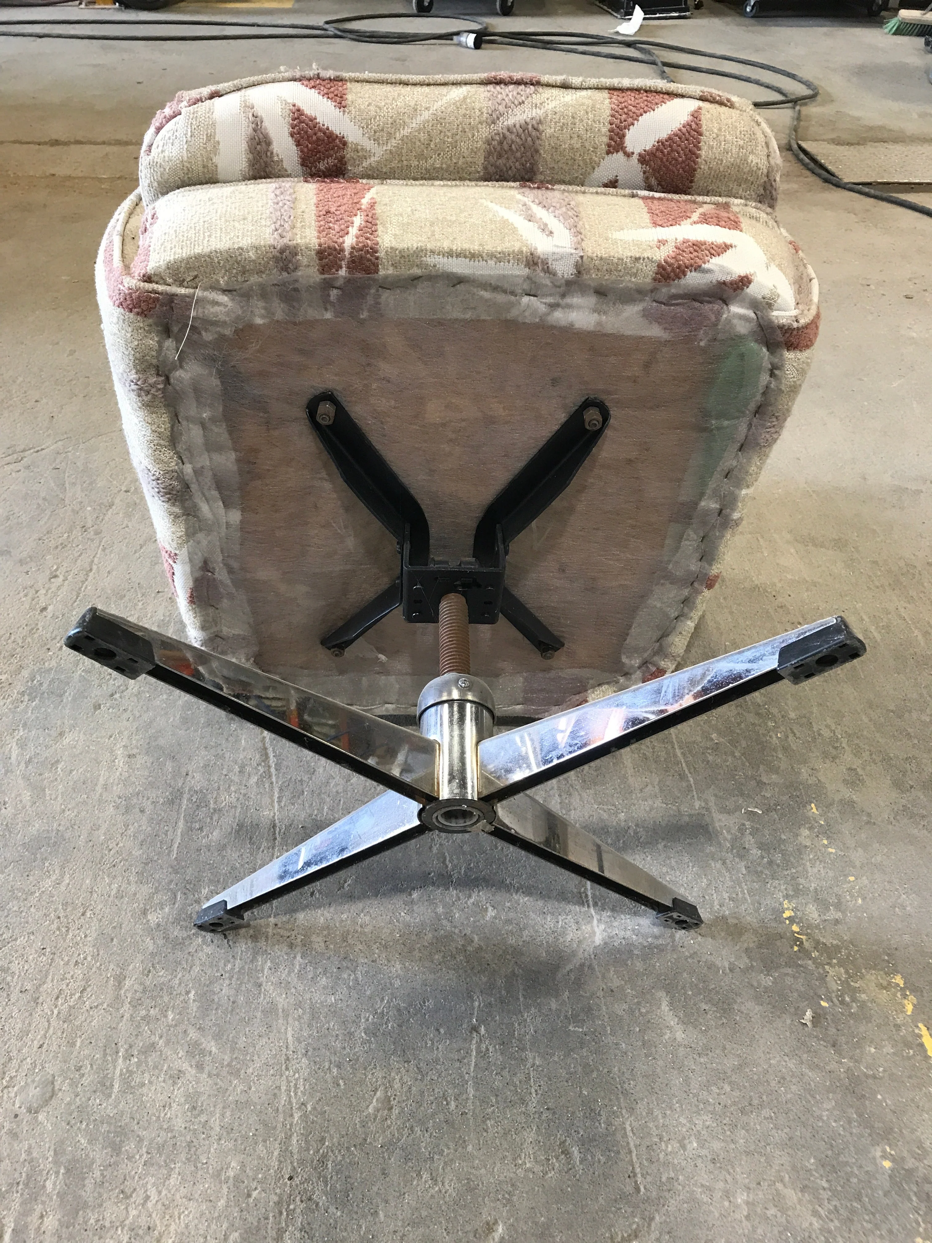 Used RV Chair - Light Tan with design - Image 6