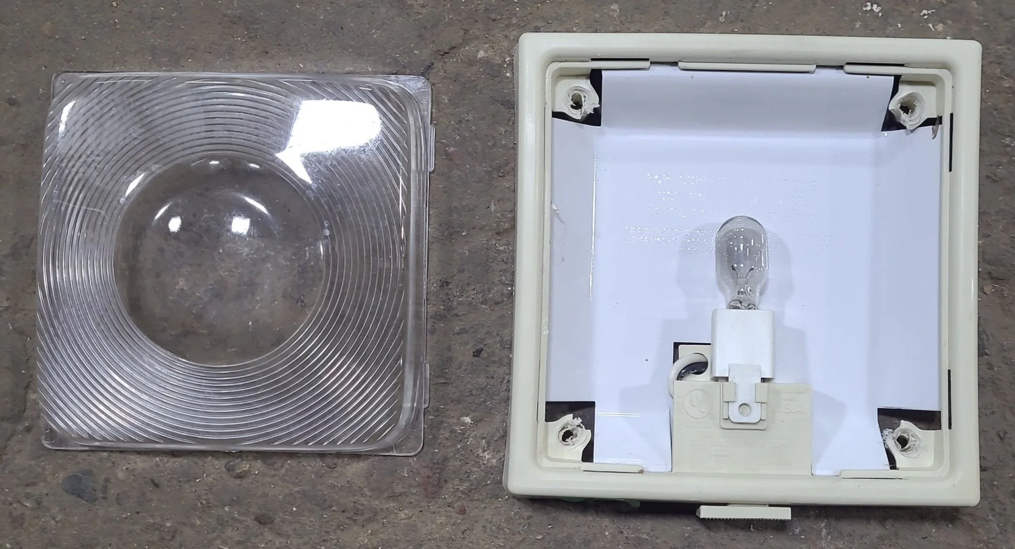 USED RV Interior Light Fixture - LR 36513 - SINGLE - - Image 4