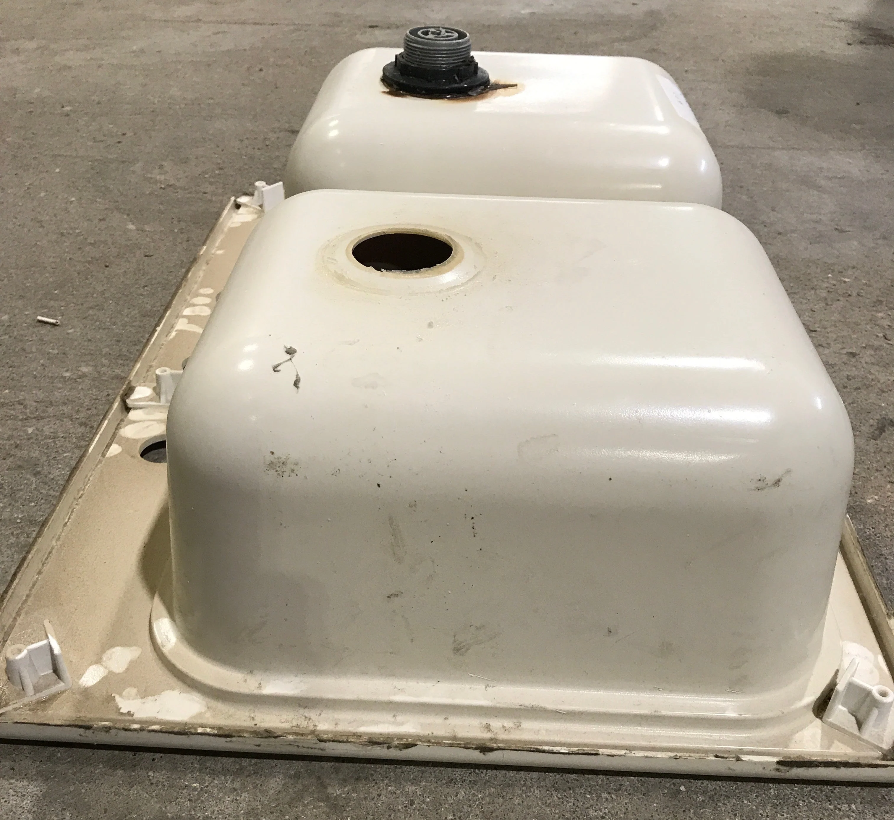 Used RV Kitchen Sink 25” W X 17 1/2” L - Image 3