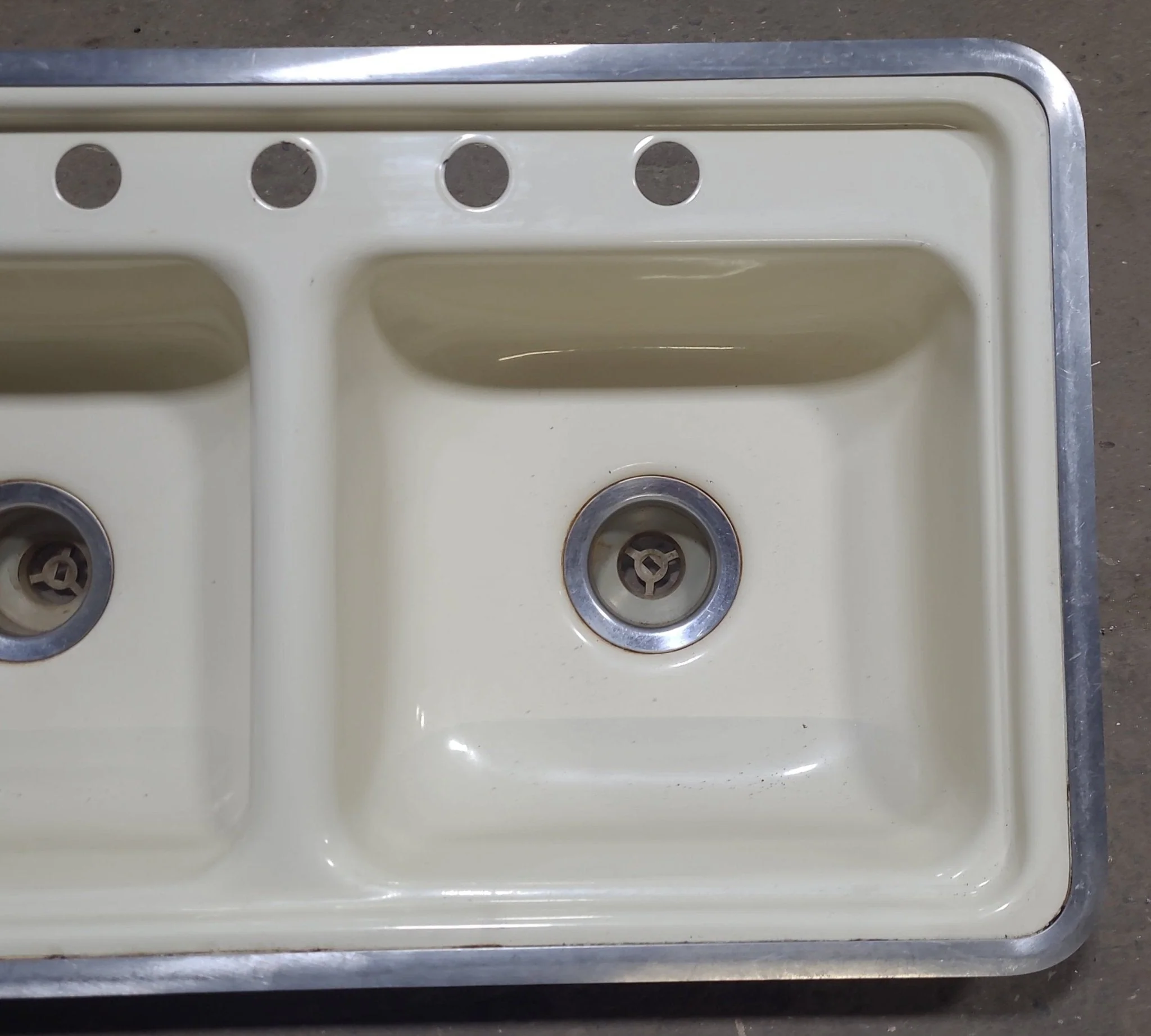 Used RV Kitchen Sink 32 7/8” W X 18 7/8” L X 6” D - Image 3